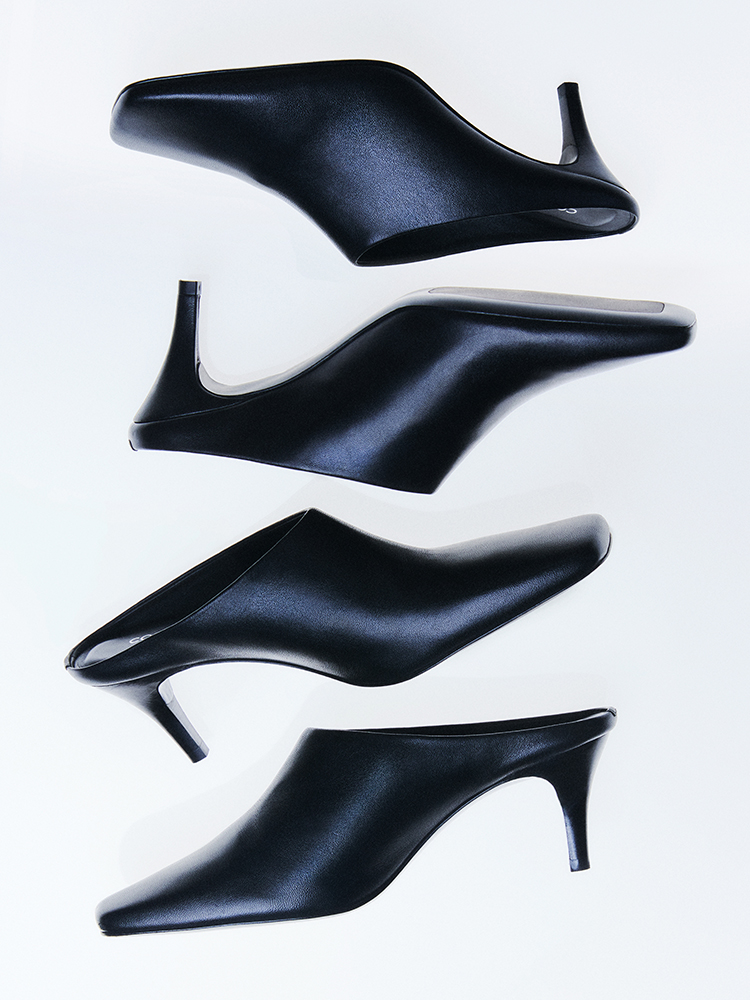 SQUARE-TOE LEATHER MULES