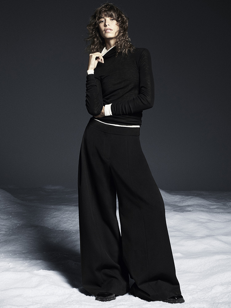 RELAXED WOOL-BLEND WIDE-LEG TROUSERS