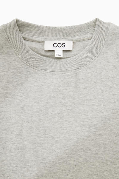 COS クリーンカットTシャツ