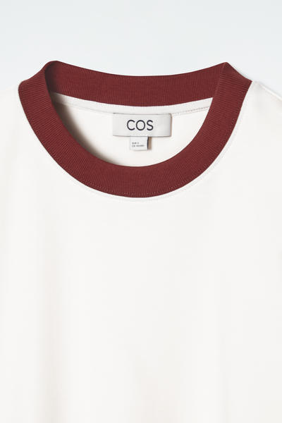 COS クリーンカットTシャツ