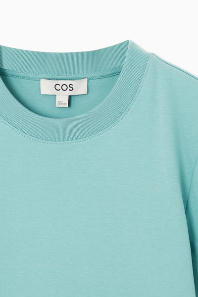 COS クリーンカットTシャツ