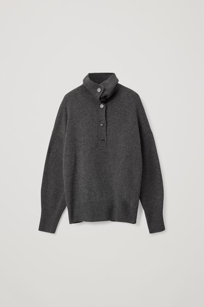 SPREAD COLLAR CASHMERE JUMPER