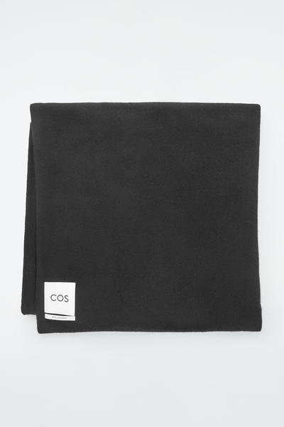 Cos best sale black scarf