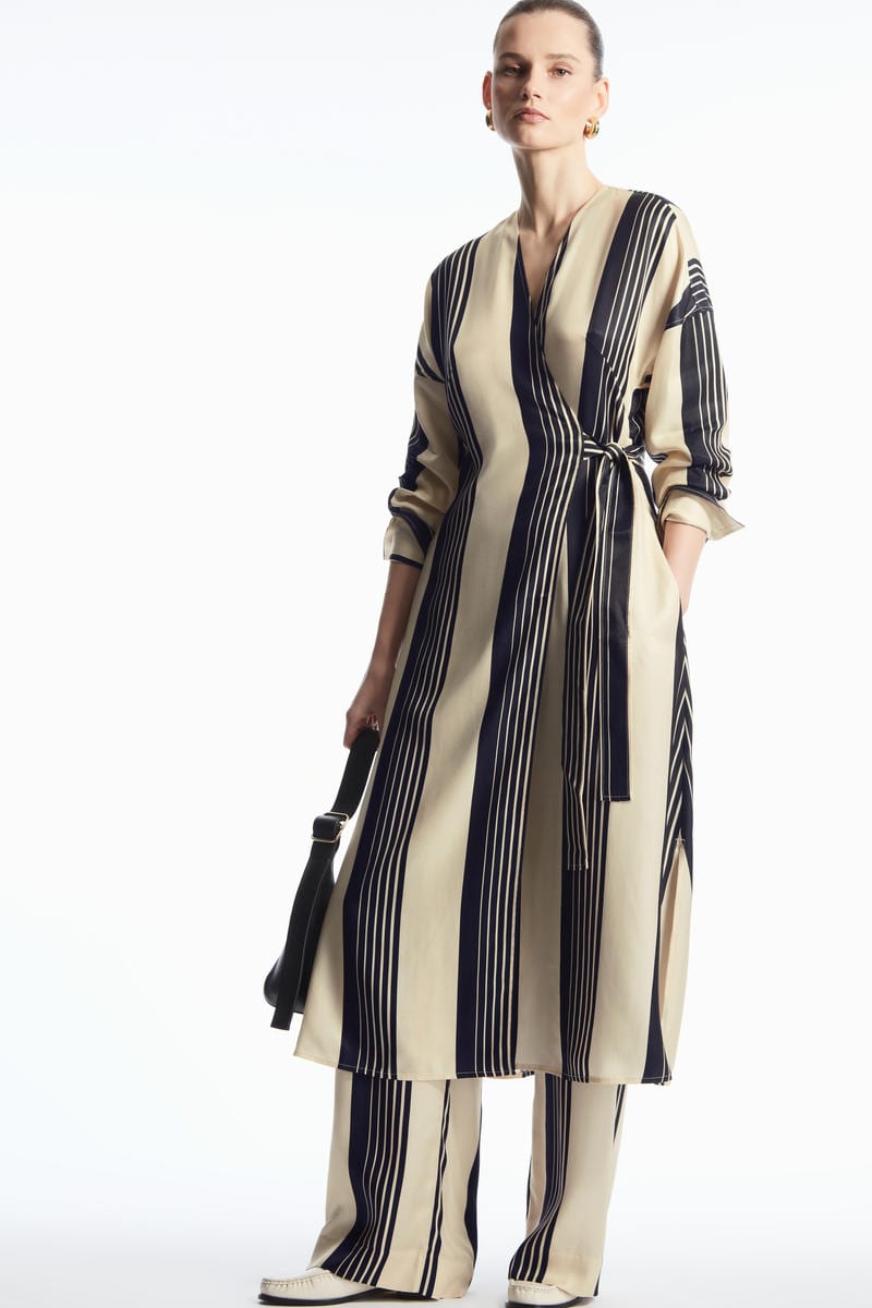 STRIPED MIDI WRAP DRESS ストライプミディラップワンピース｜COS コス