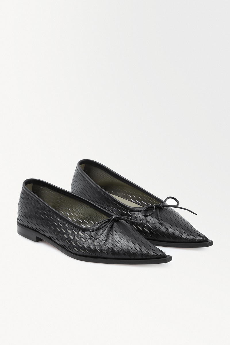 THE PERFORATED LEATHER BALLET FLATS