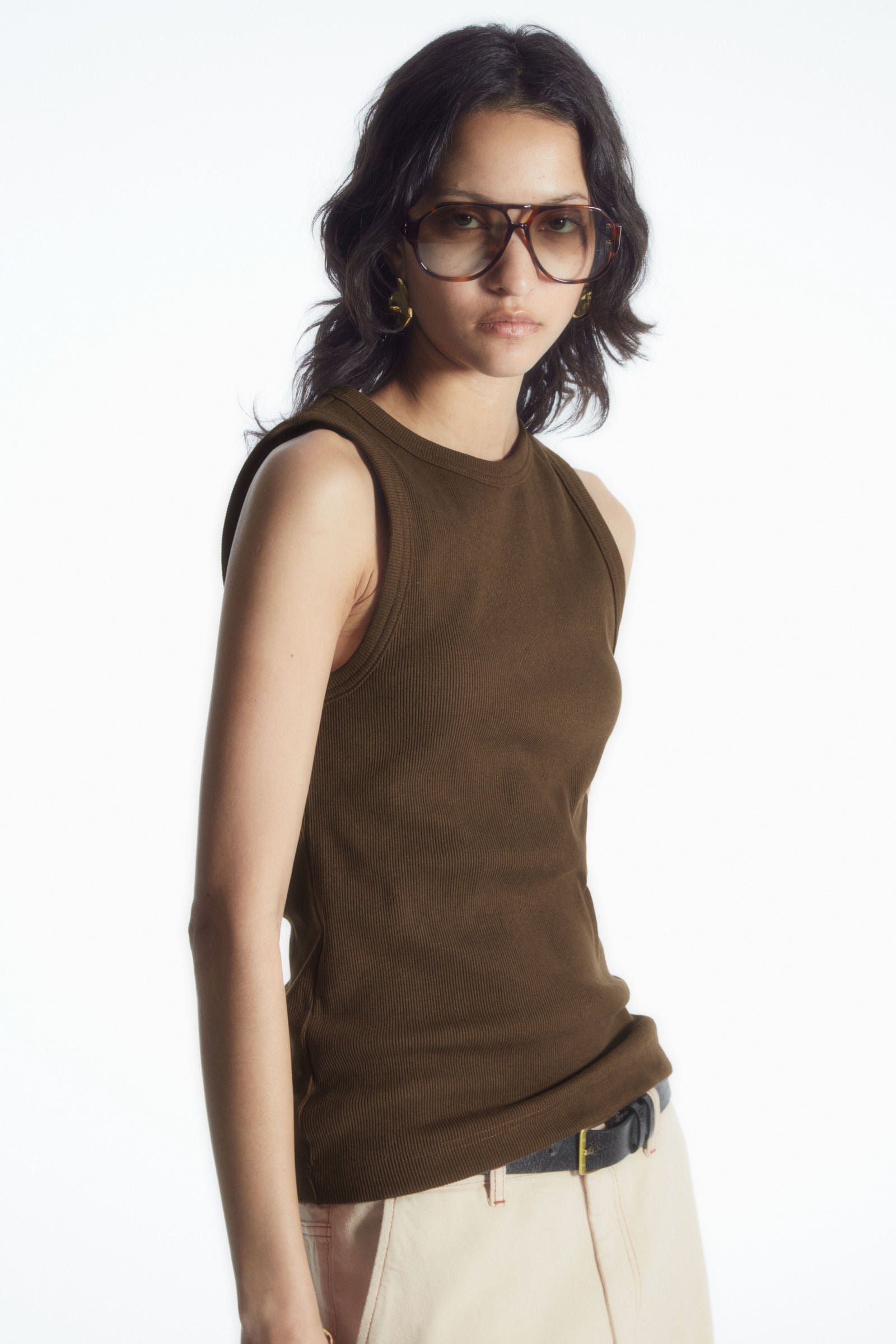 RIBBED CREW-NECK TANK TOP リブクルーネックタンクトップ