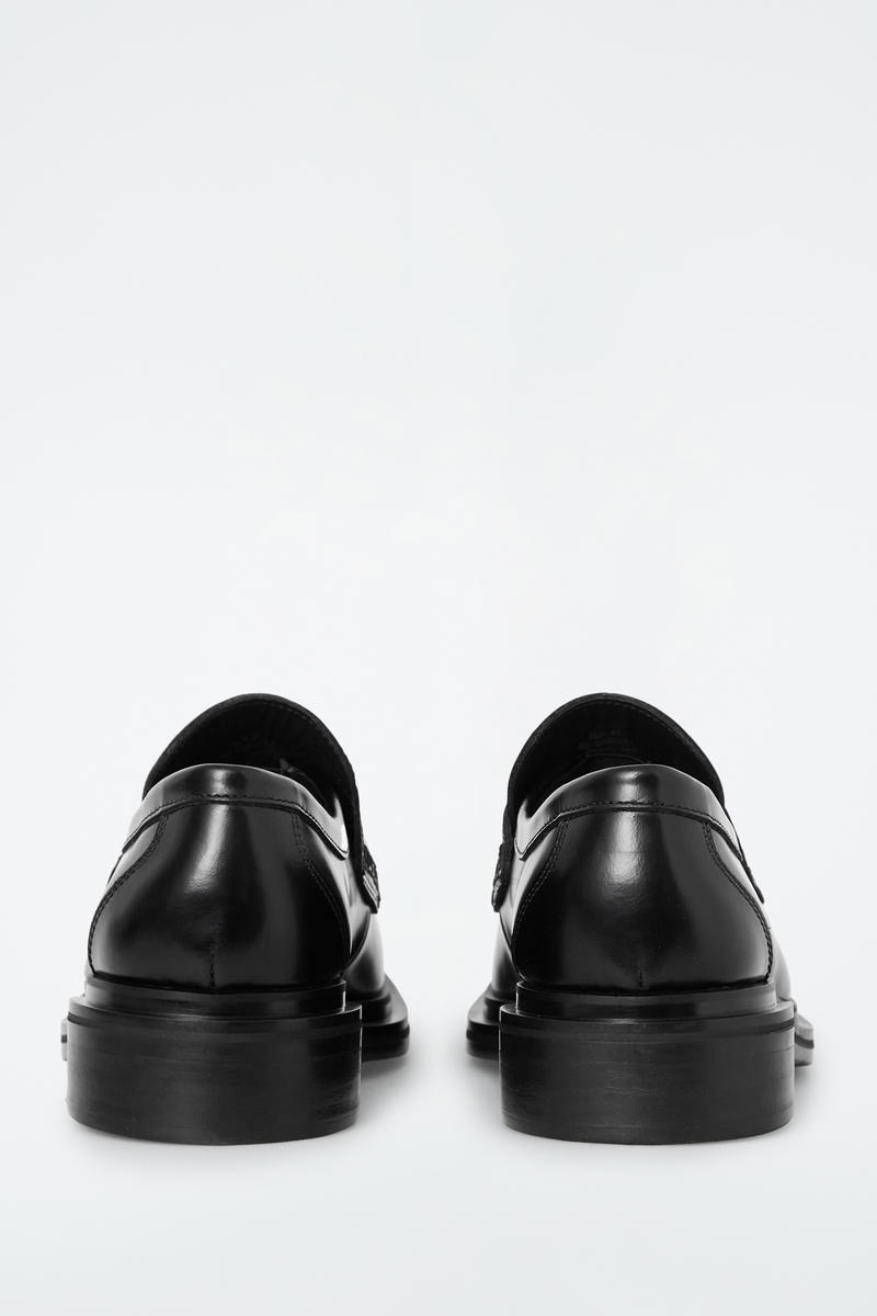 CHUNKY SQUARE-TOE LEATHER LOAFERS