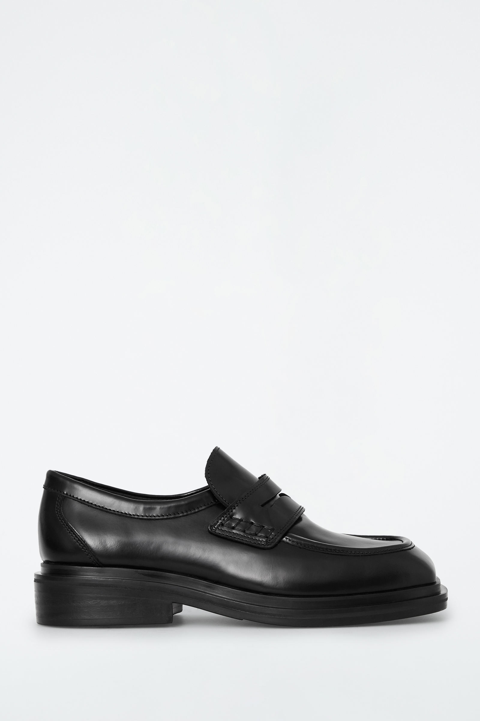 CHUNKY SQUARE-TOE LEATHER LOAFERS チャンキー スクエアトゥ レザー ローファー｜COS コス 公式オンラインストア