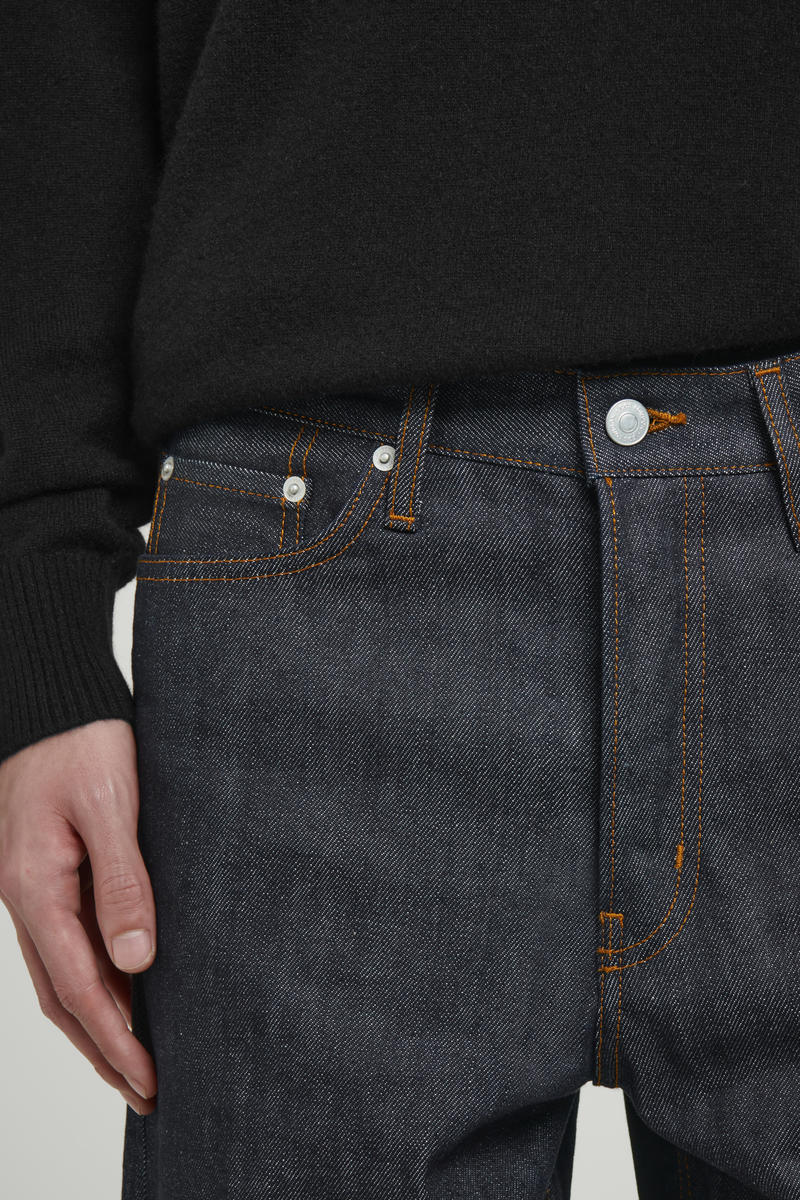 COS MARGIN RAW SELVEDGE JEANS - テーパード