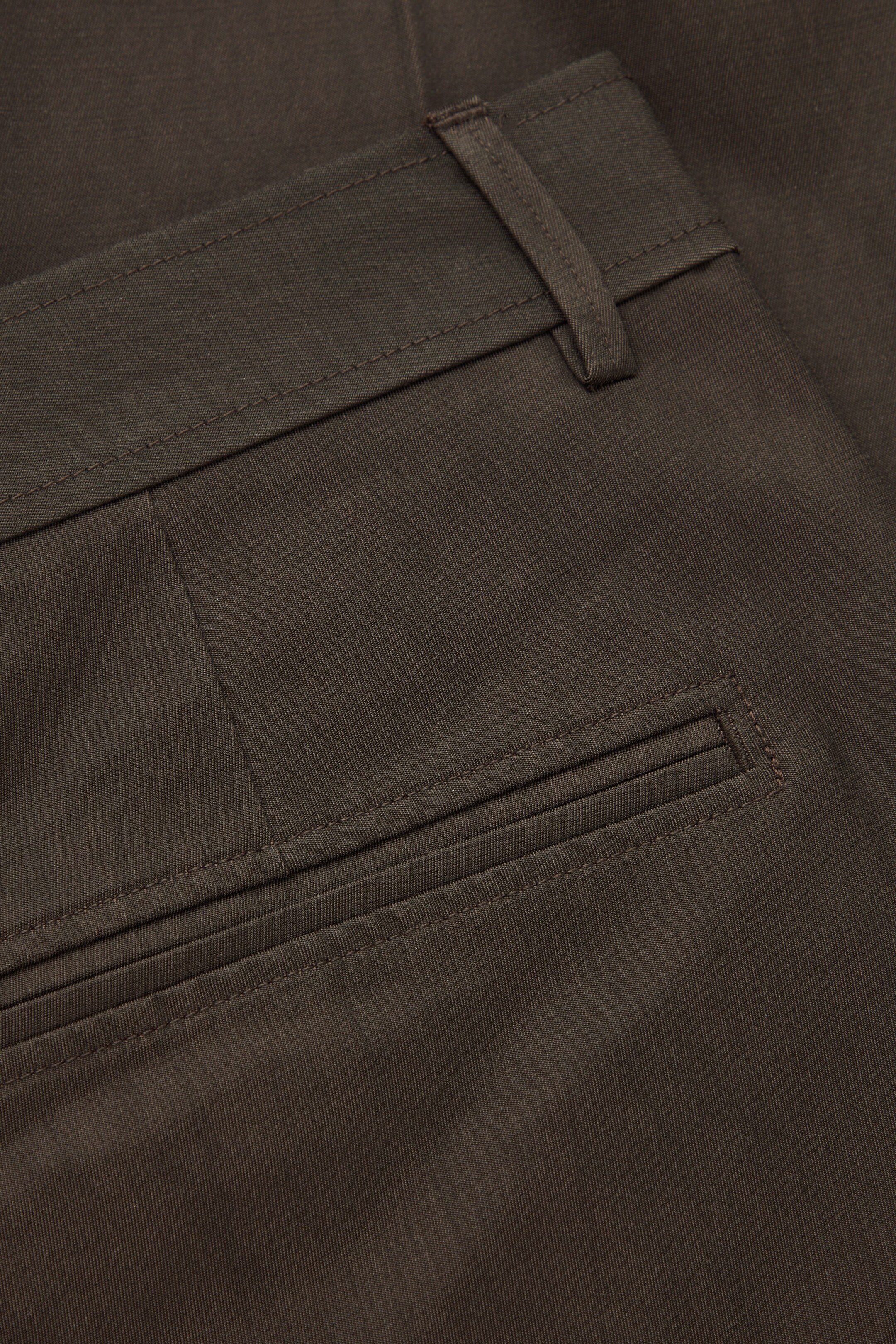 REGULARFIT TAPERED TROUSERS