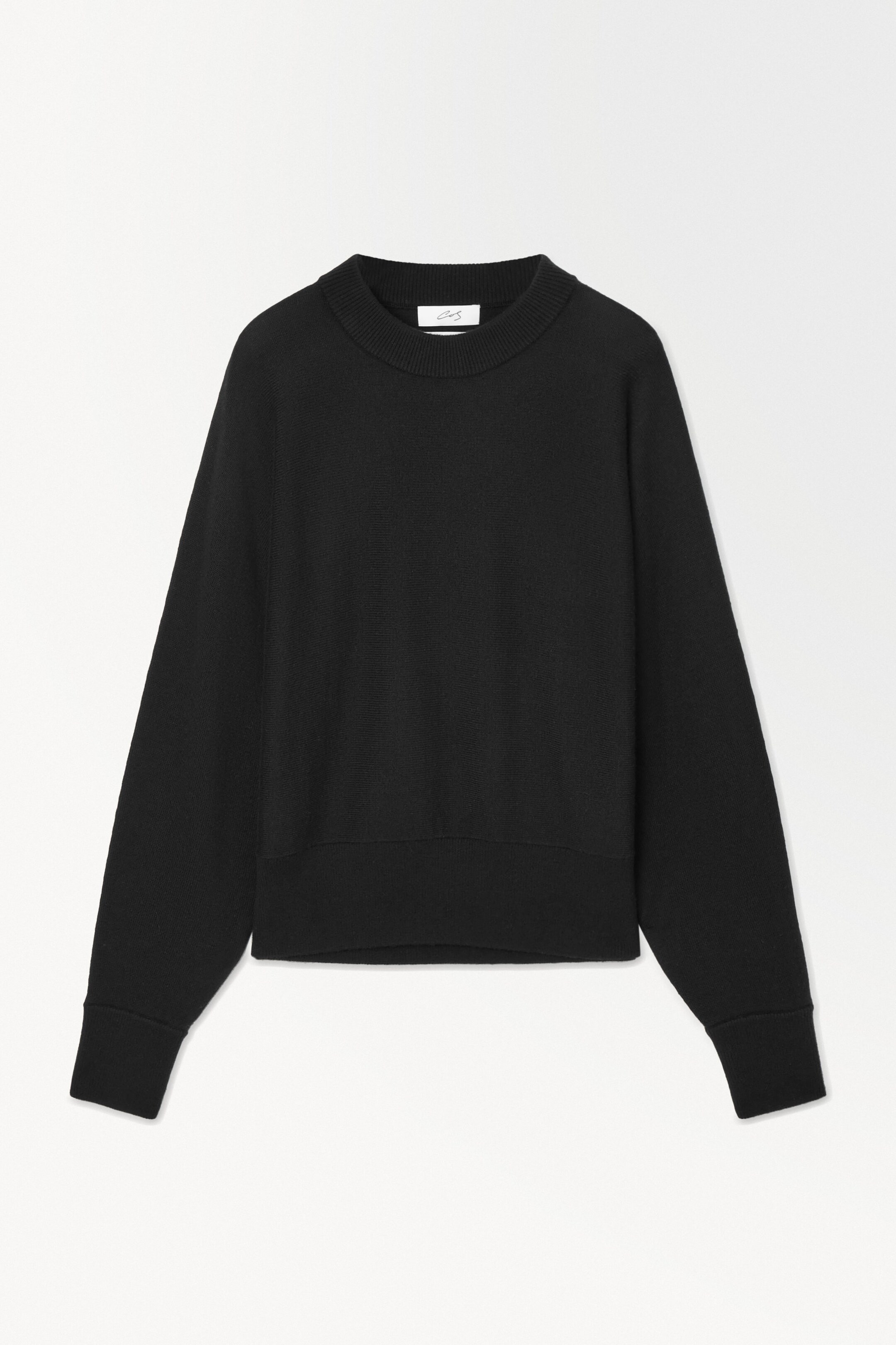 THE ESSENTIAL CASHMERE JUMPER