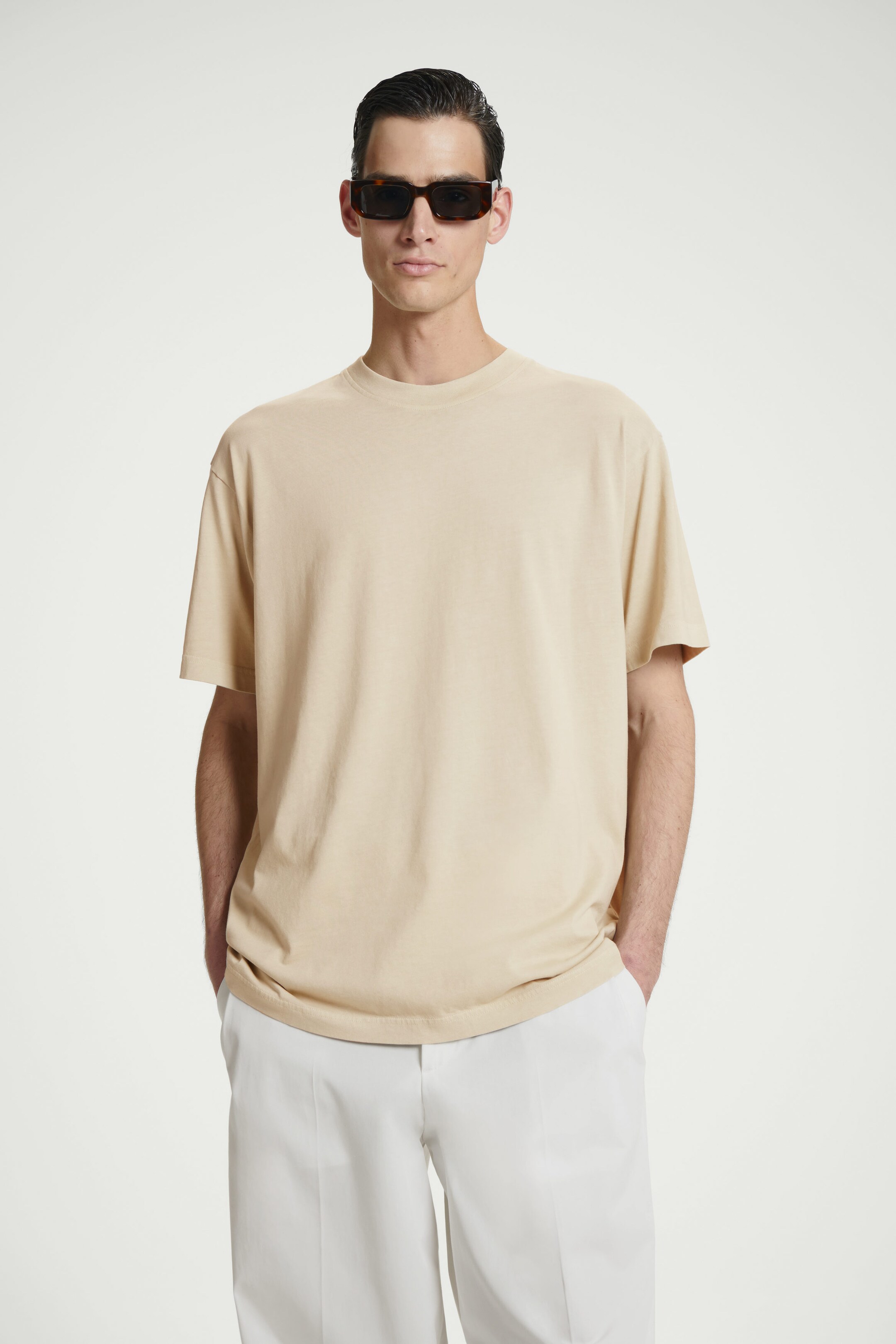 OVERSIZED COTTON T-SHIRT