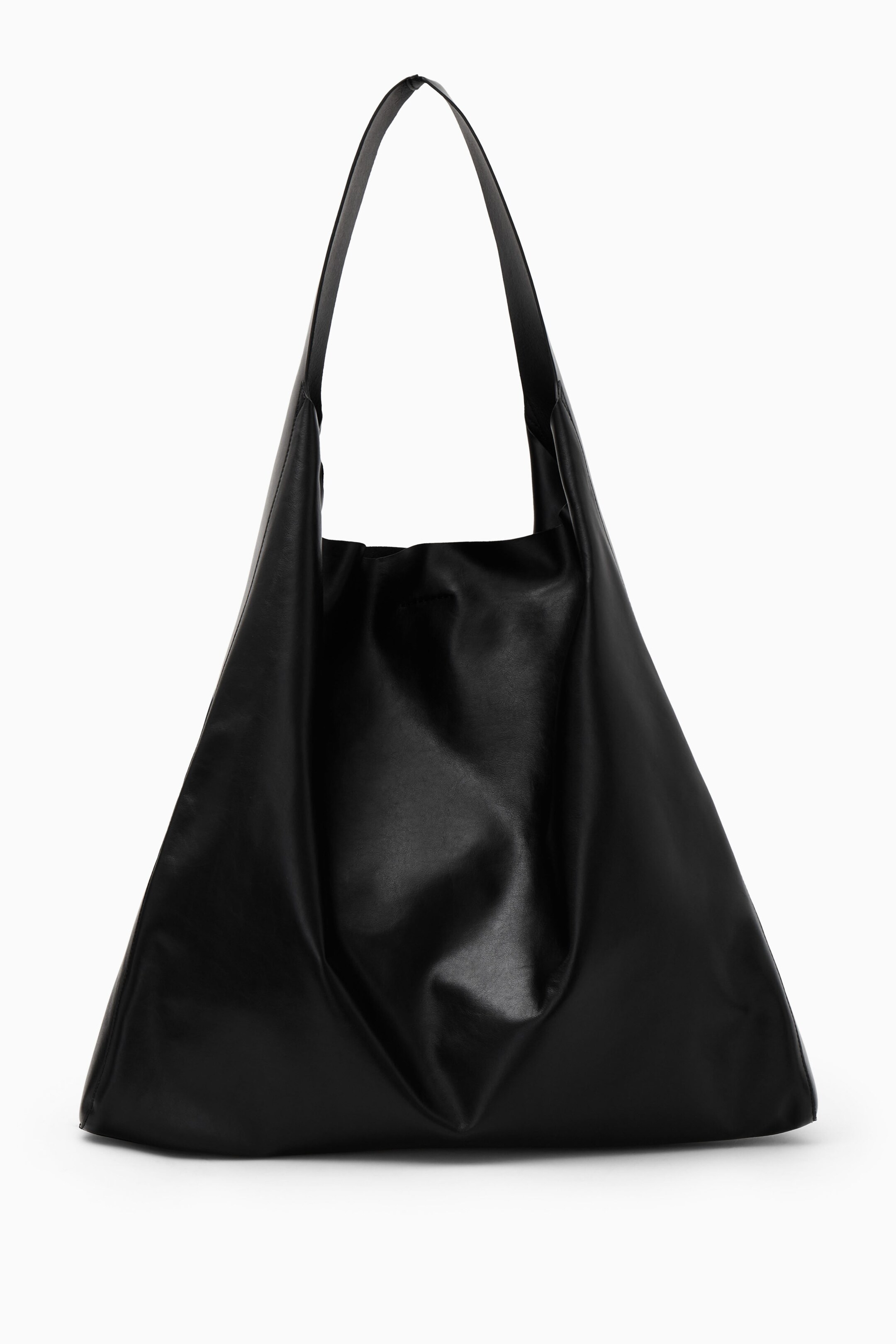 OVERSIZED-TASCHE – LEDER