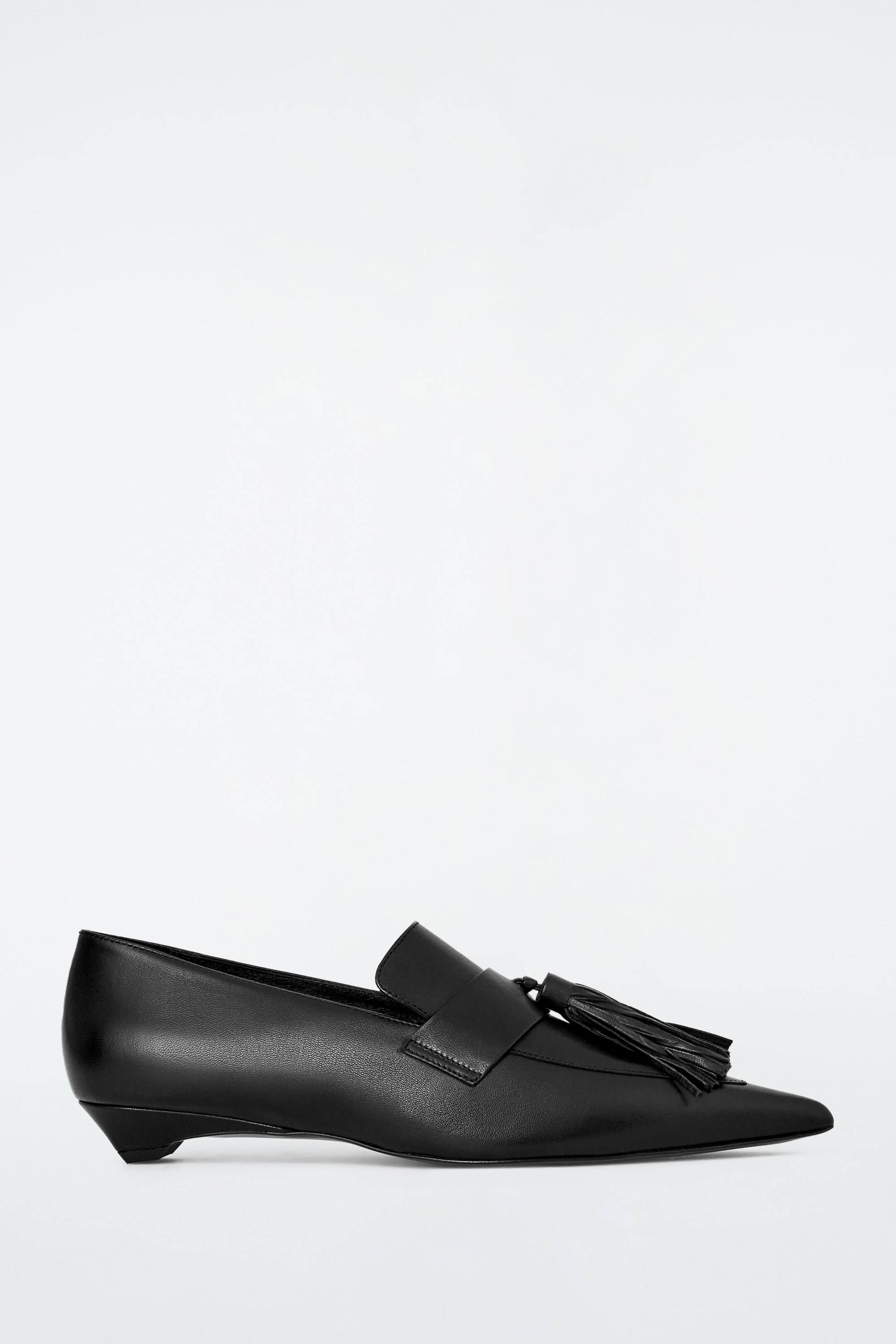 TASSELLED LEATHER KITTEN-HEEL LOAFERS