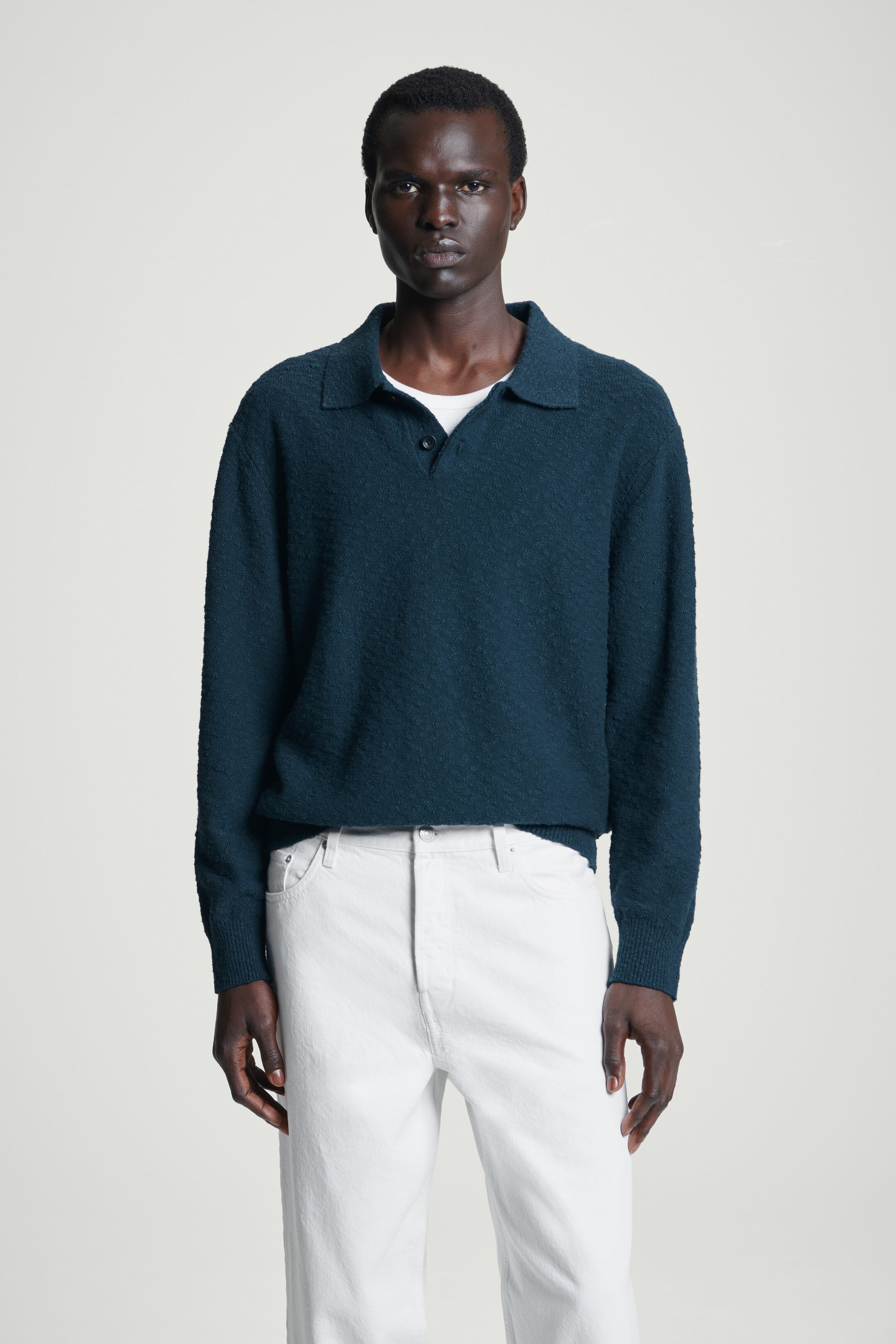 LANGÄRMLIGES BOUCLÉ-POLOSHIRT