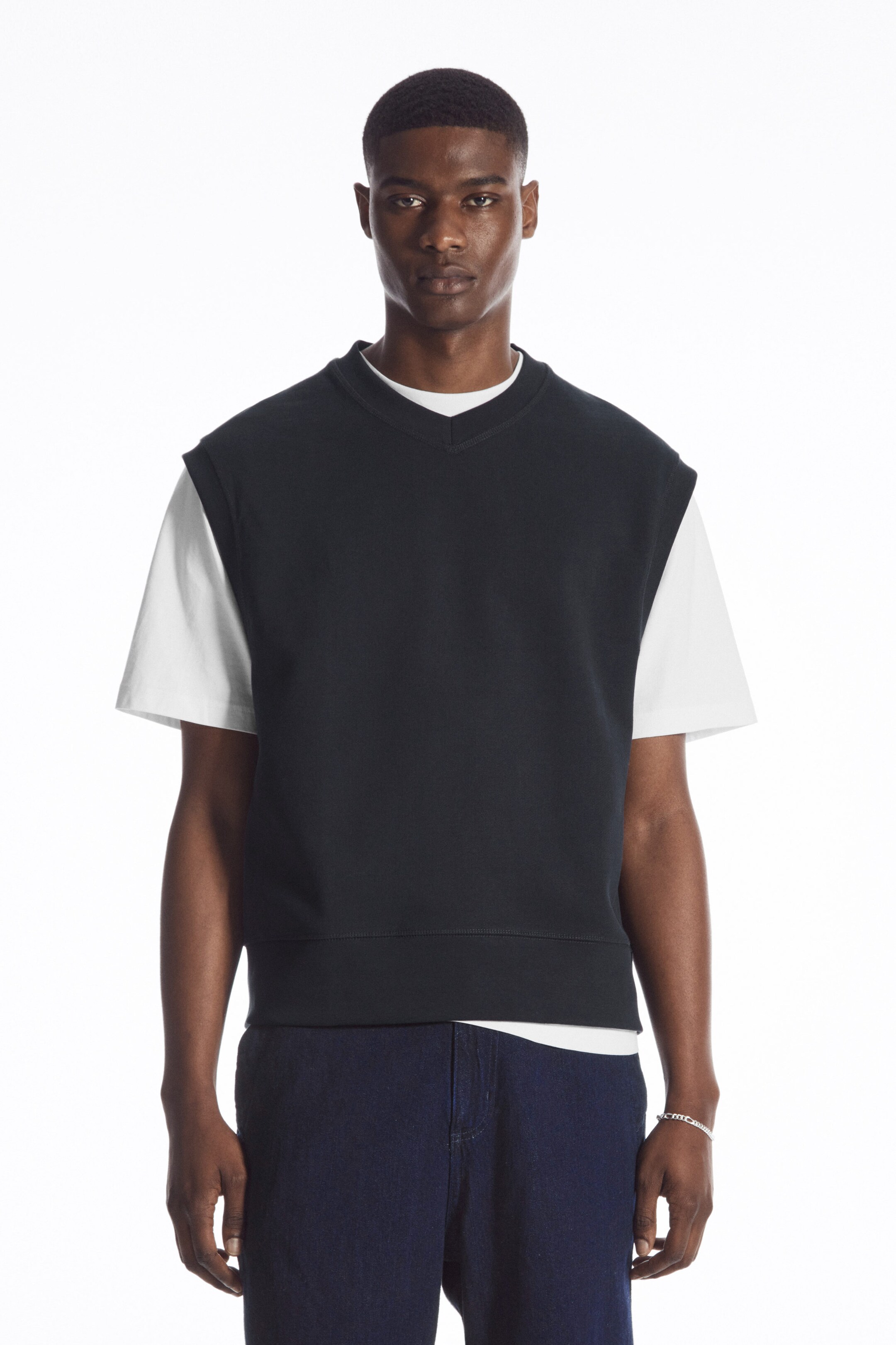 V-NECK JERSEY VEST