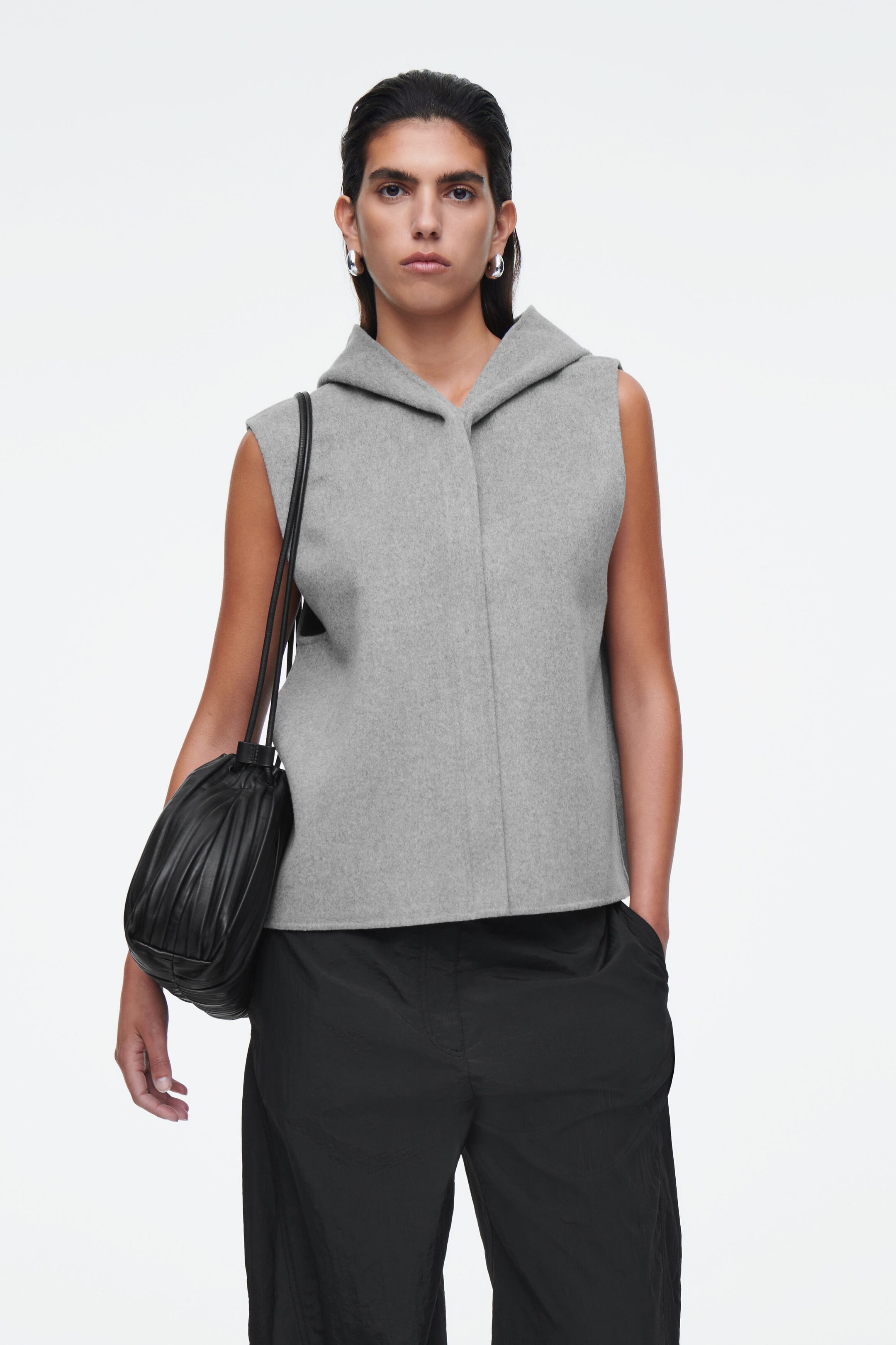 DOUBLE-FACED HYBRID HOODED GILET - GREY