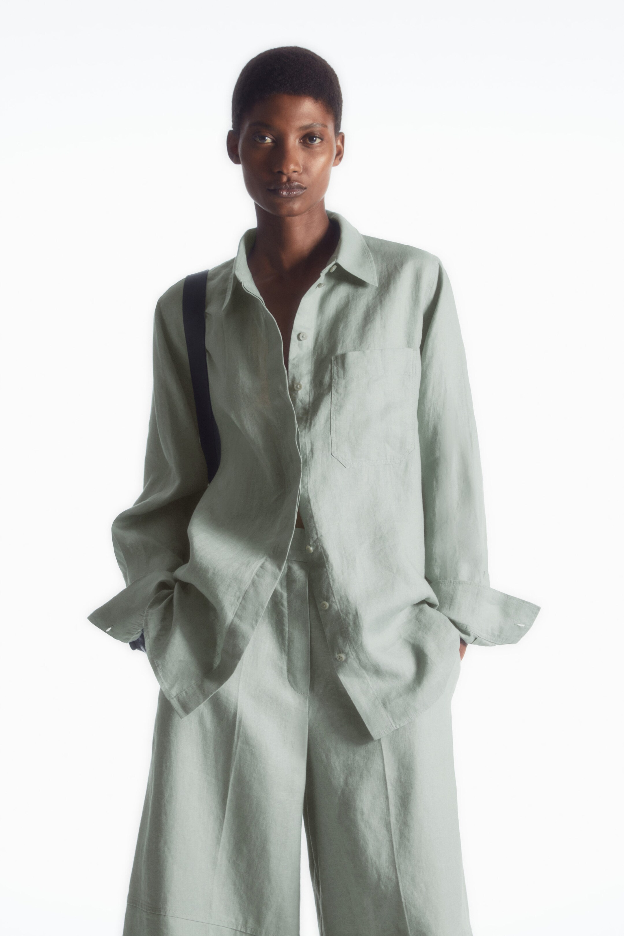 OVERSIZED LINEN SHIRT