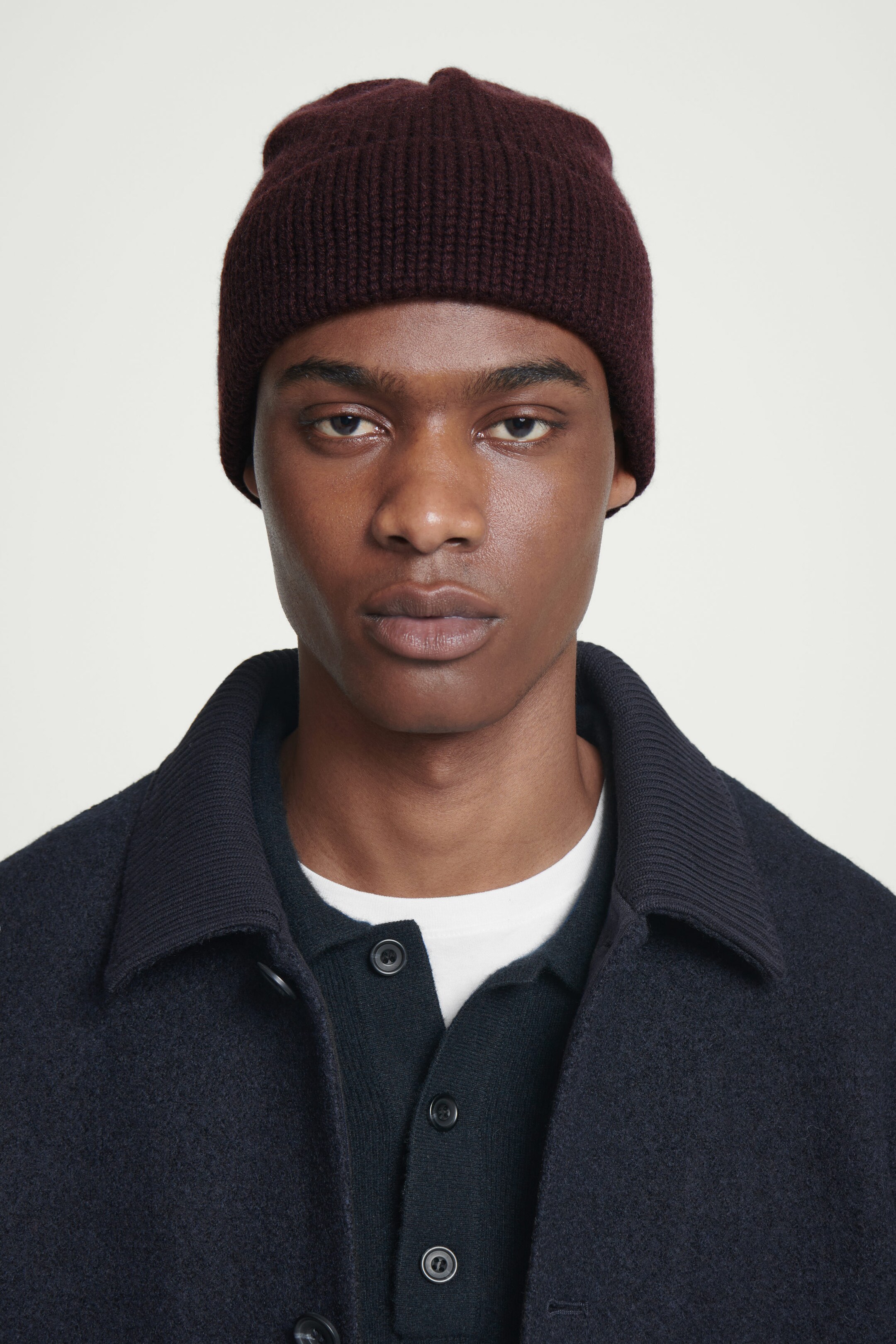 RIBBED CASHMERE-BLEND STITCHED-BRIM BEANIE