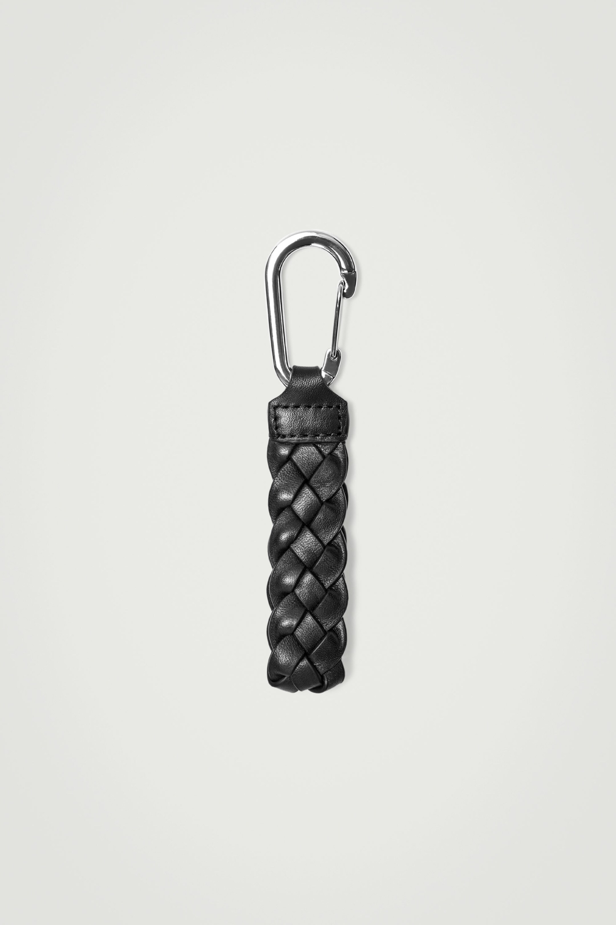 BRAIDED LEATHER KEY FOB