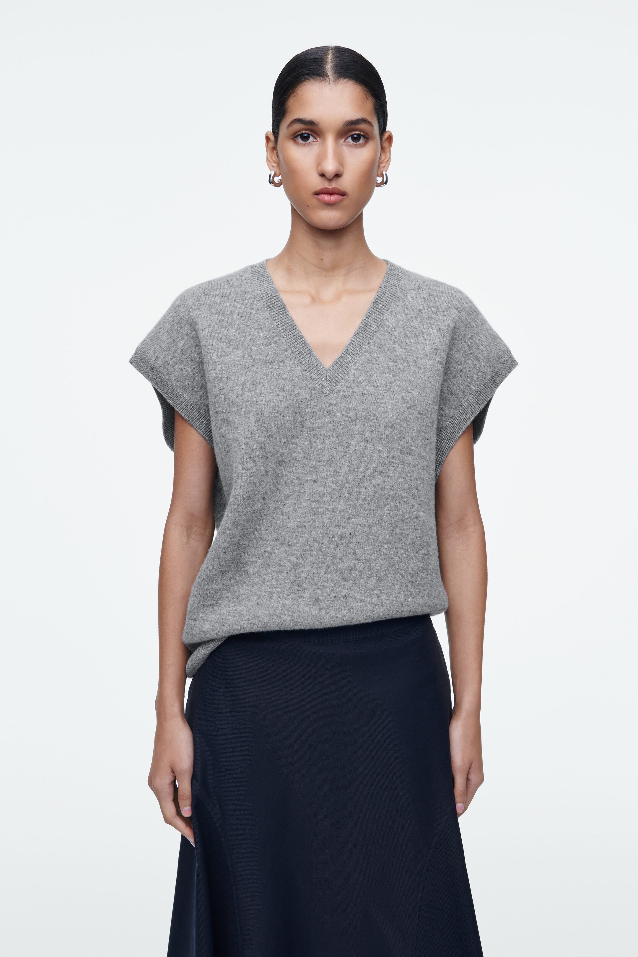 DOUBLE-FACED WOOL V-NECK VEST