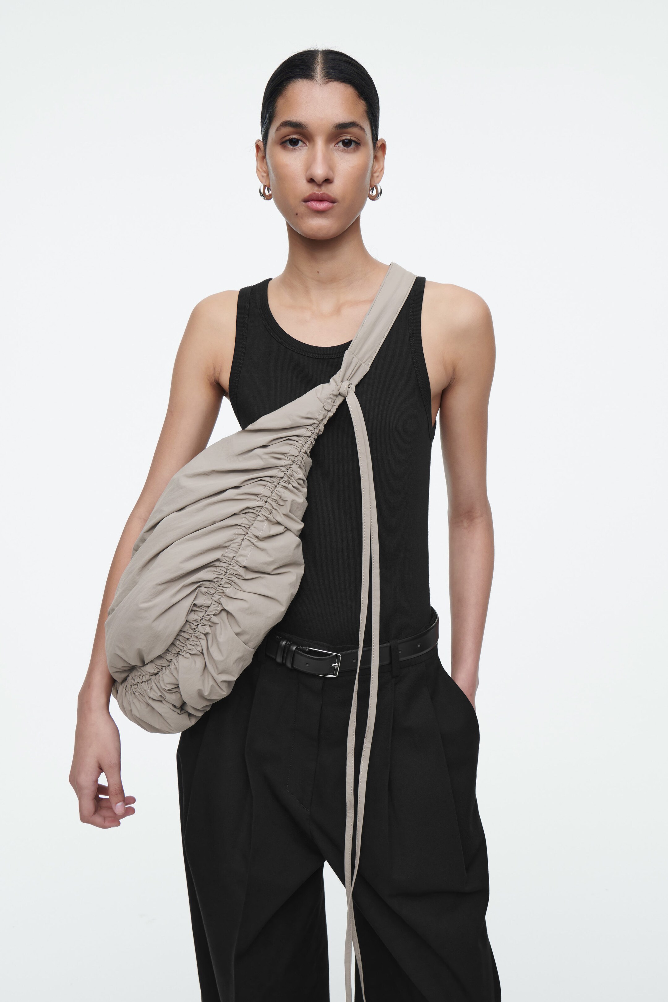 CANOPY OVERSIZED-SCHULTERTASCHE - NYLON