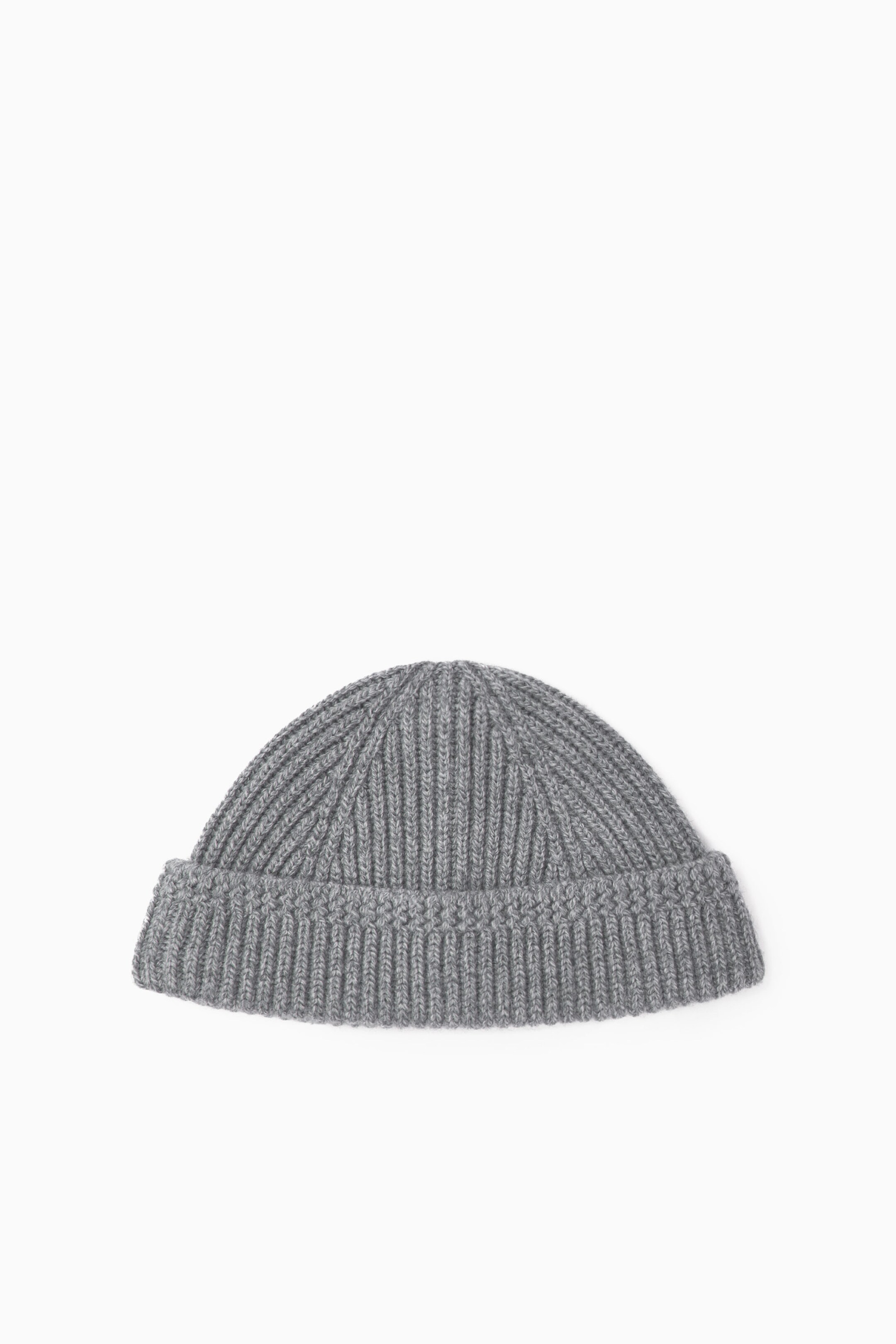 SHORT MERINO WOOL BEANIE