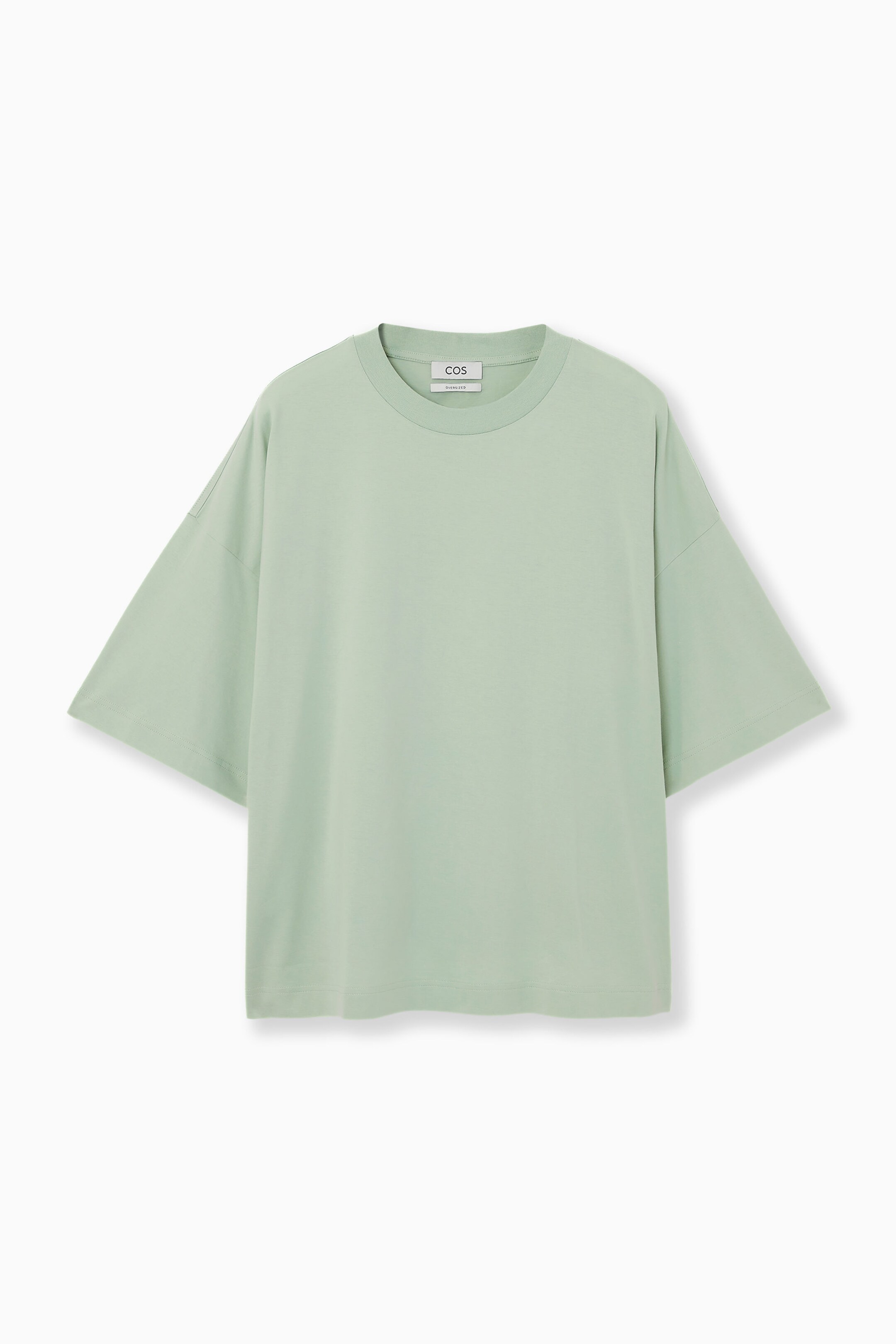 BESONDERS WEITES OVERSIZED-T-SHIRT AUS BAUMWOLLE