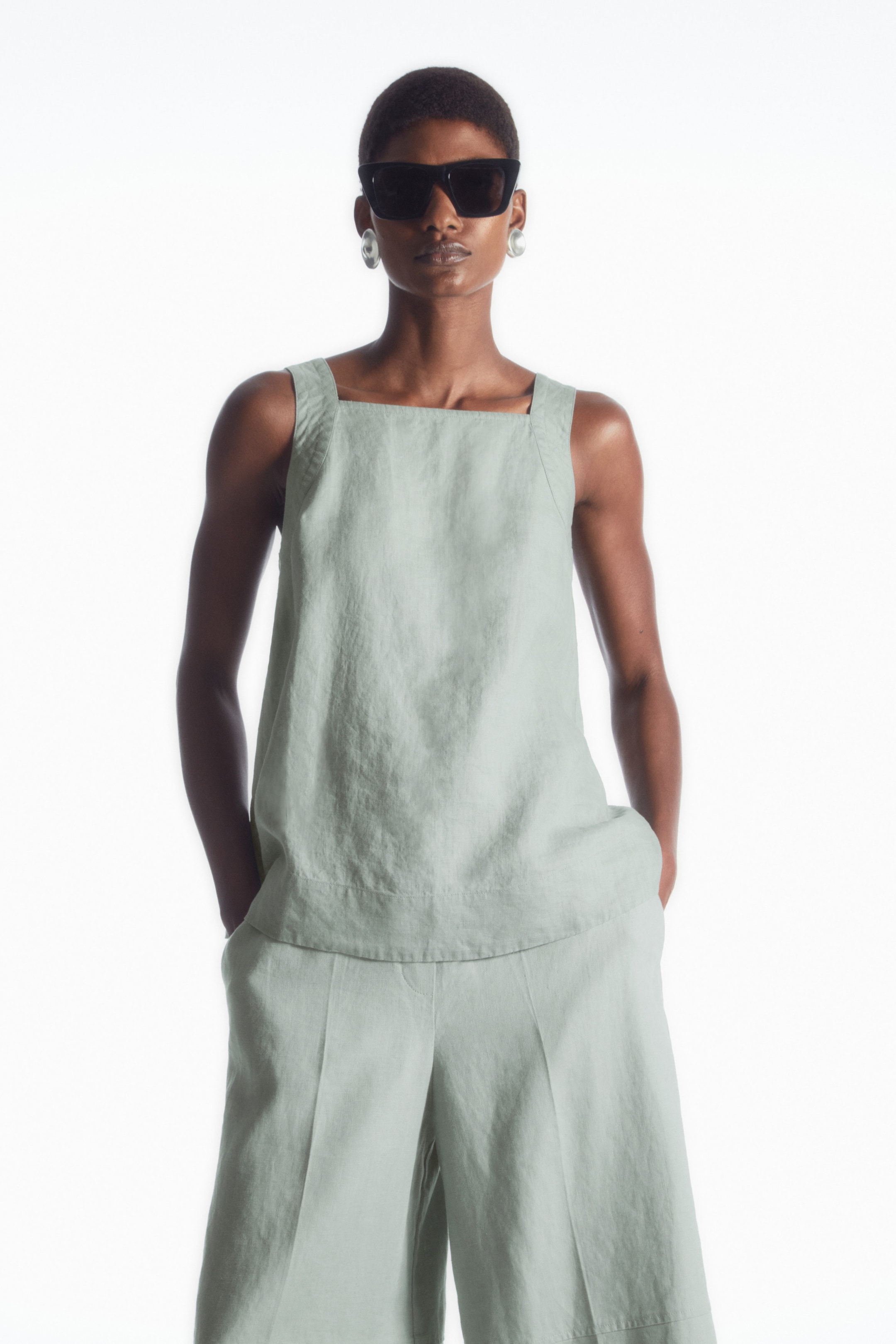 TIE-BACK LINEN TOP