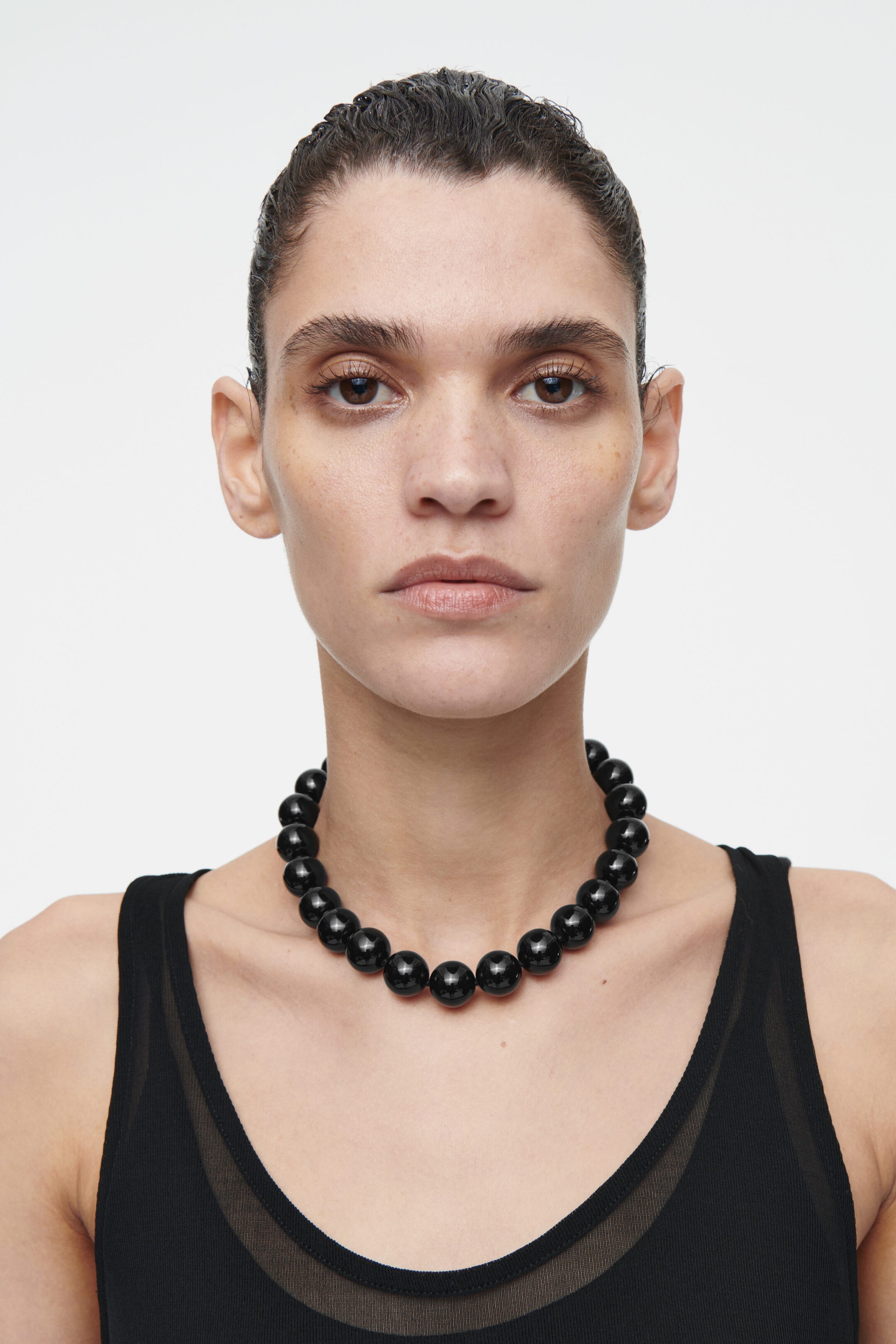 COLLIER DE PERLES EN ONYX