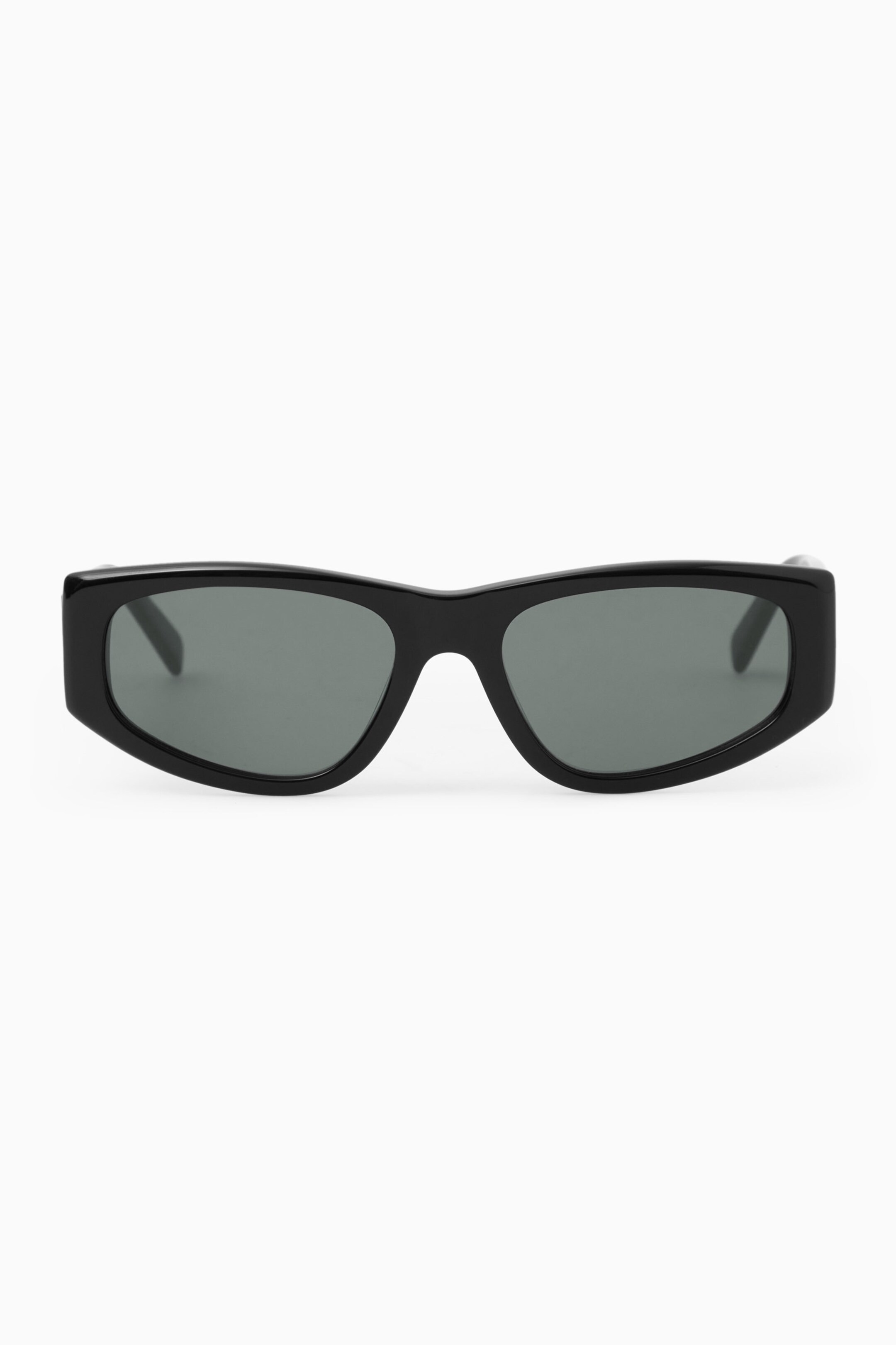 SPORTLICHE SONNENBRILLE MIT ECKIGEM GESTELL