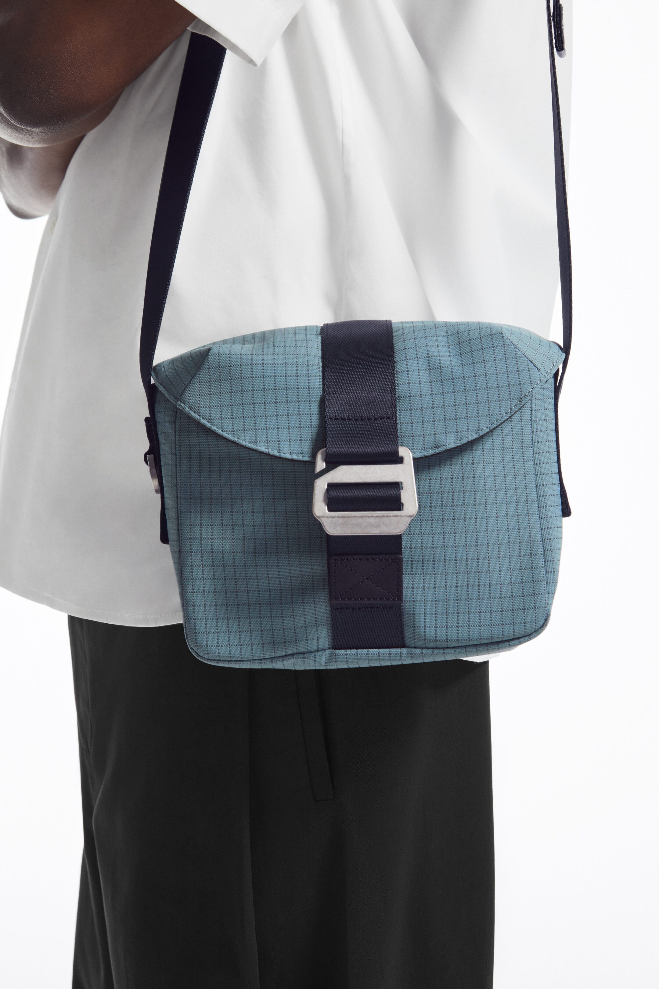 GRID CROSSBODY BAG - RIPSTOP