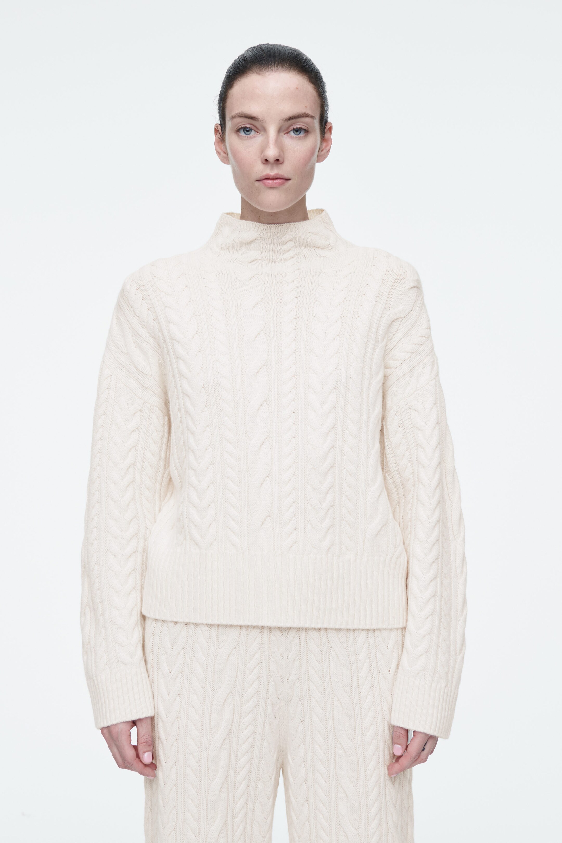 CABLE-KNIT WOOL FUNNEL-NECK JUMPER