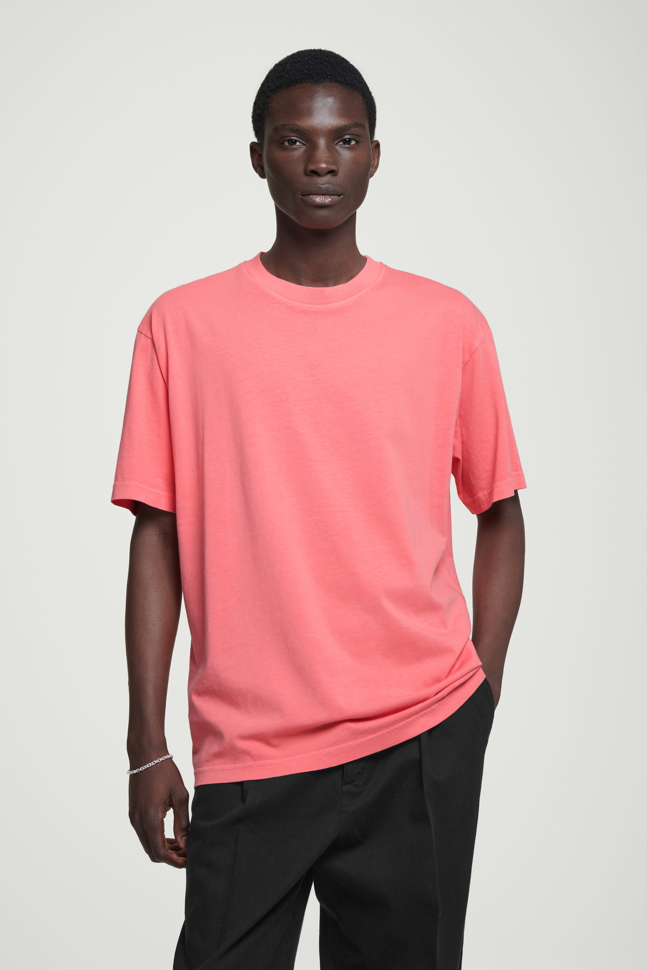 SLOUCHED T-SHIRT