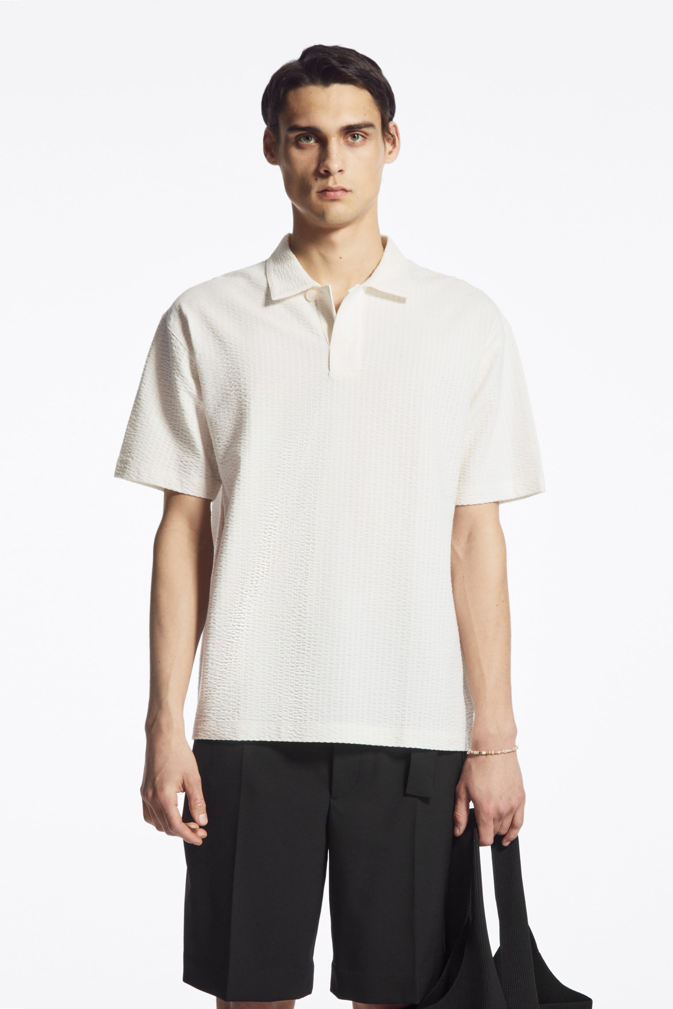 CAMP-COLLAR SEERSUCKER POLO SHIRT