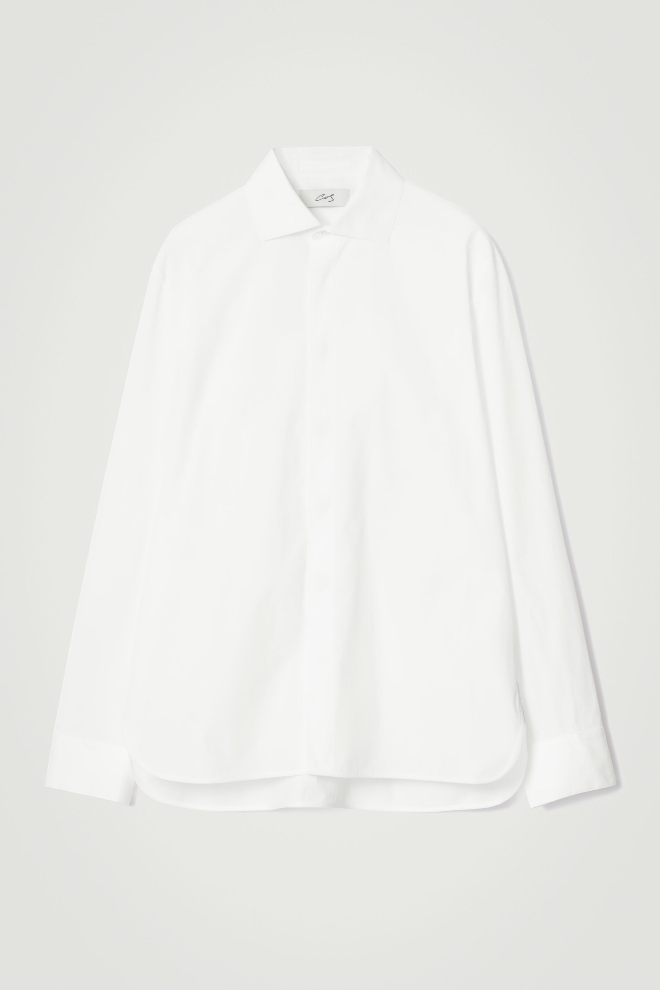 THE CUTAWAY-COLLAR SHIRT