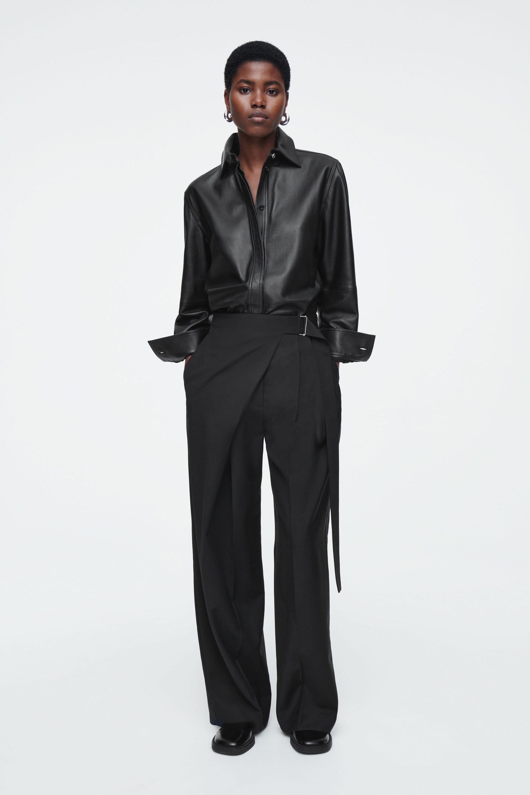 BELTED WRAP-FRONT WOOL TROUSERS - BLACK