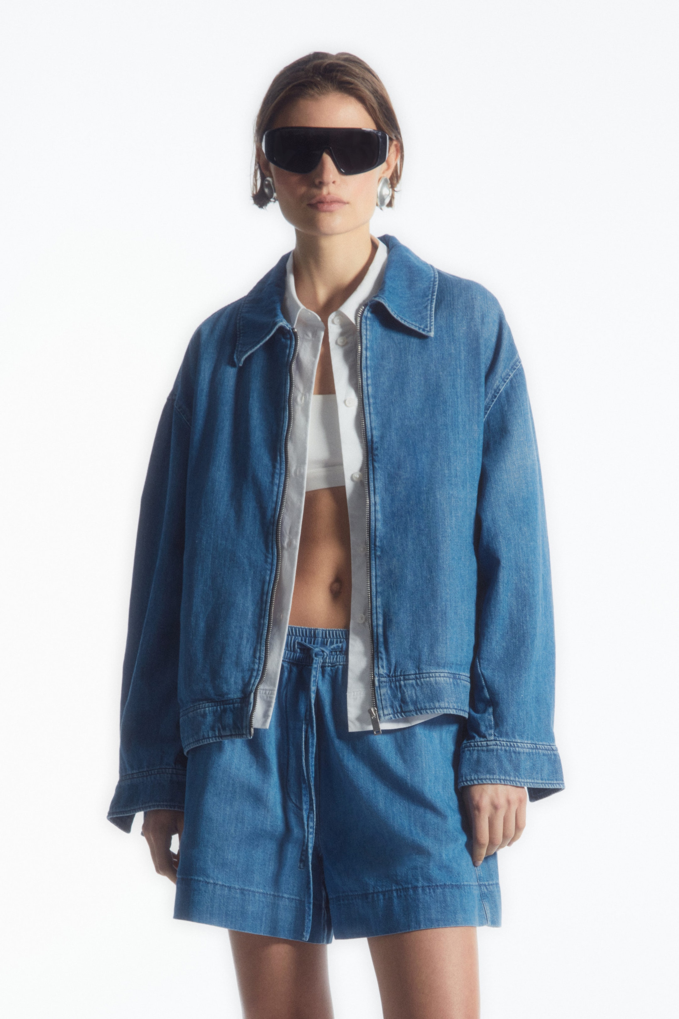 OVERSIZED ZIP-UP DENIM JACKET - BLUE