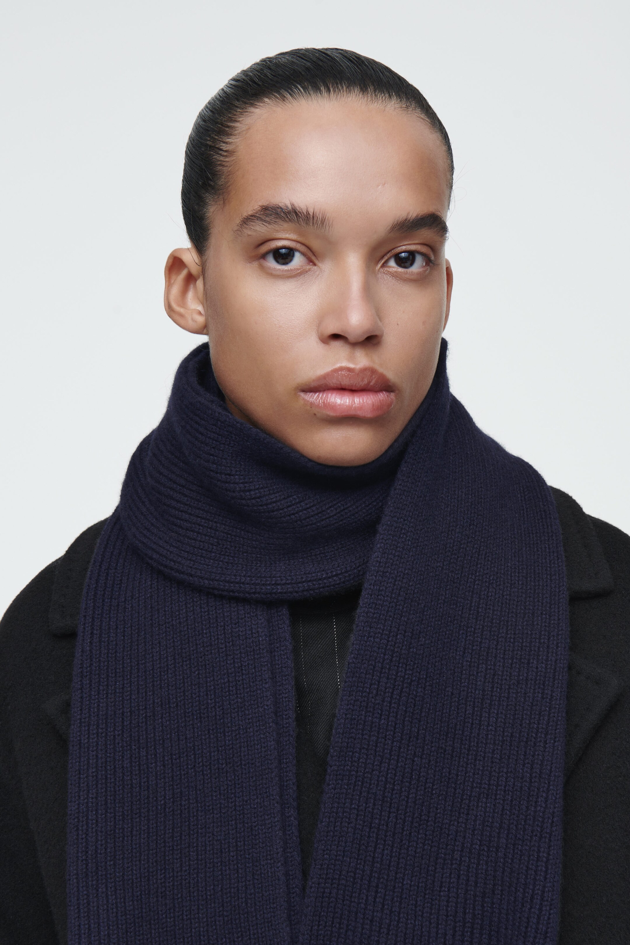 Deals COS Ribbed Scarf