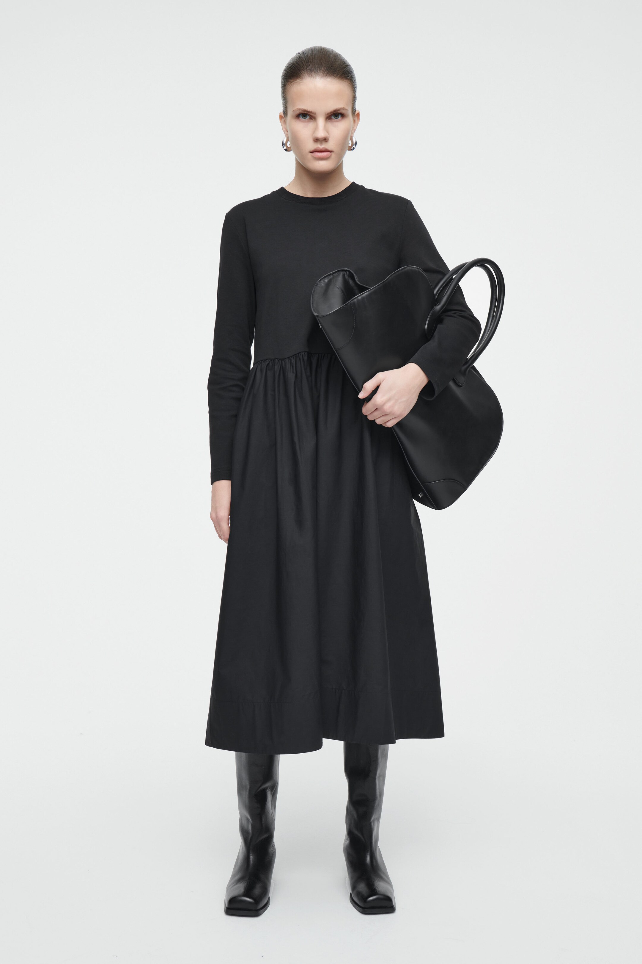 CONTRAST PANEL LONG SLEEVED MIDI DRESS BLACK