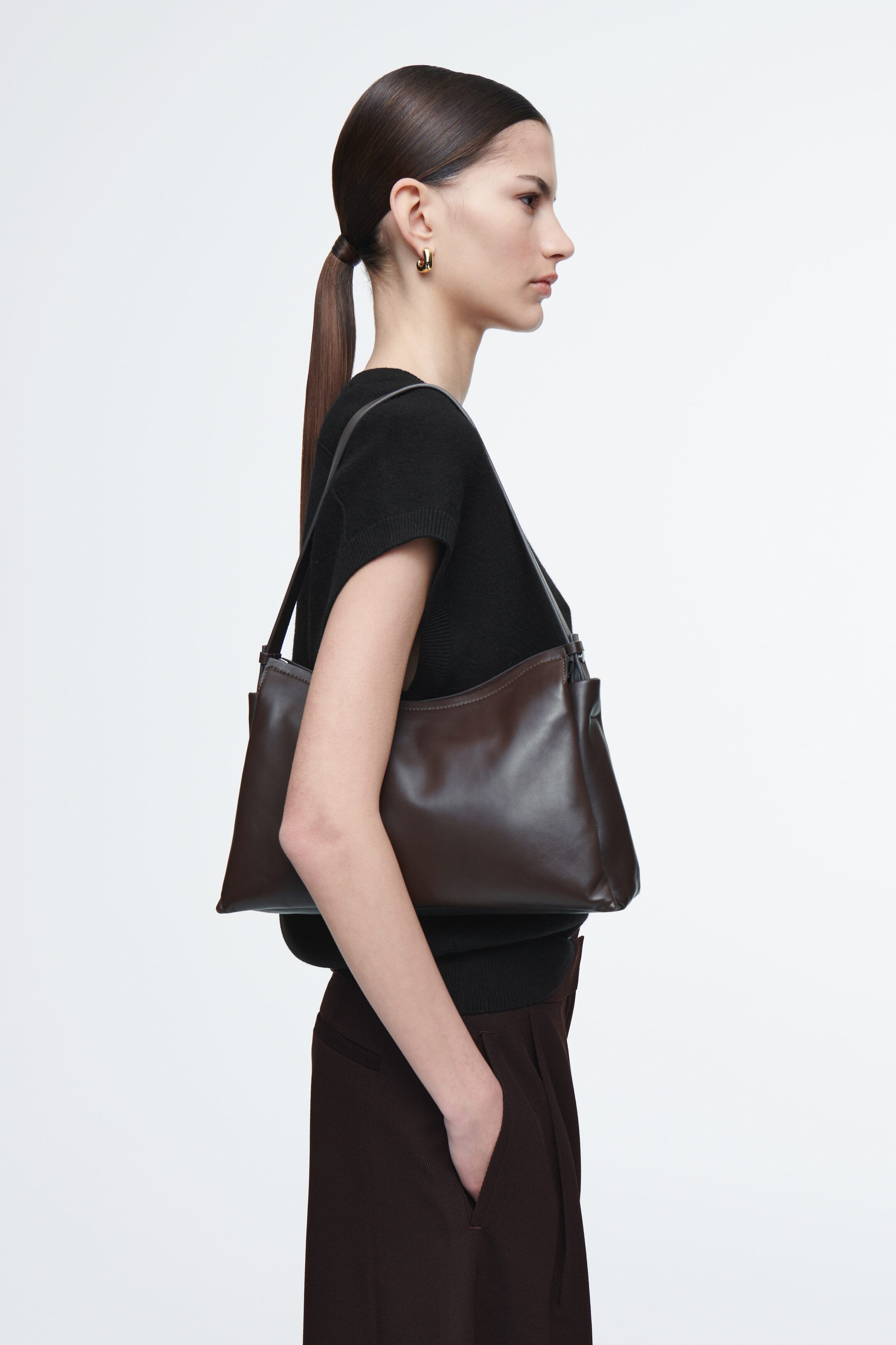 TOME CROSSBODY BAG - LEATHER