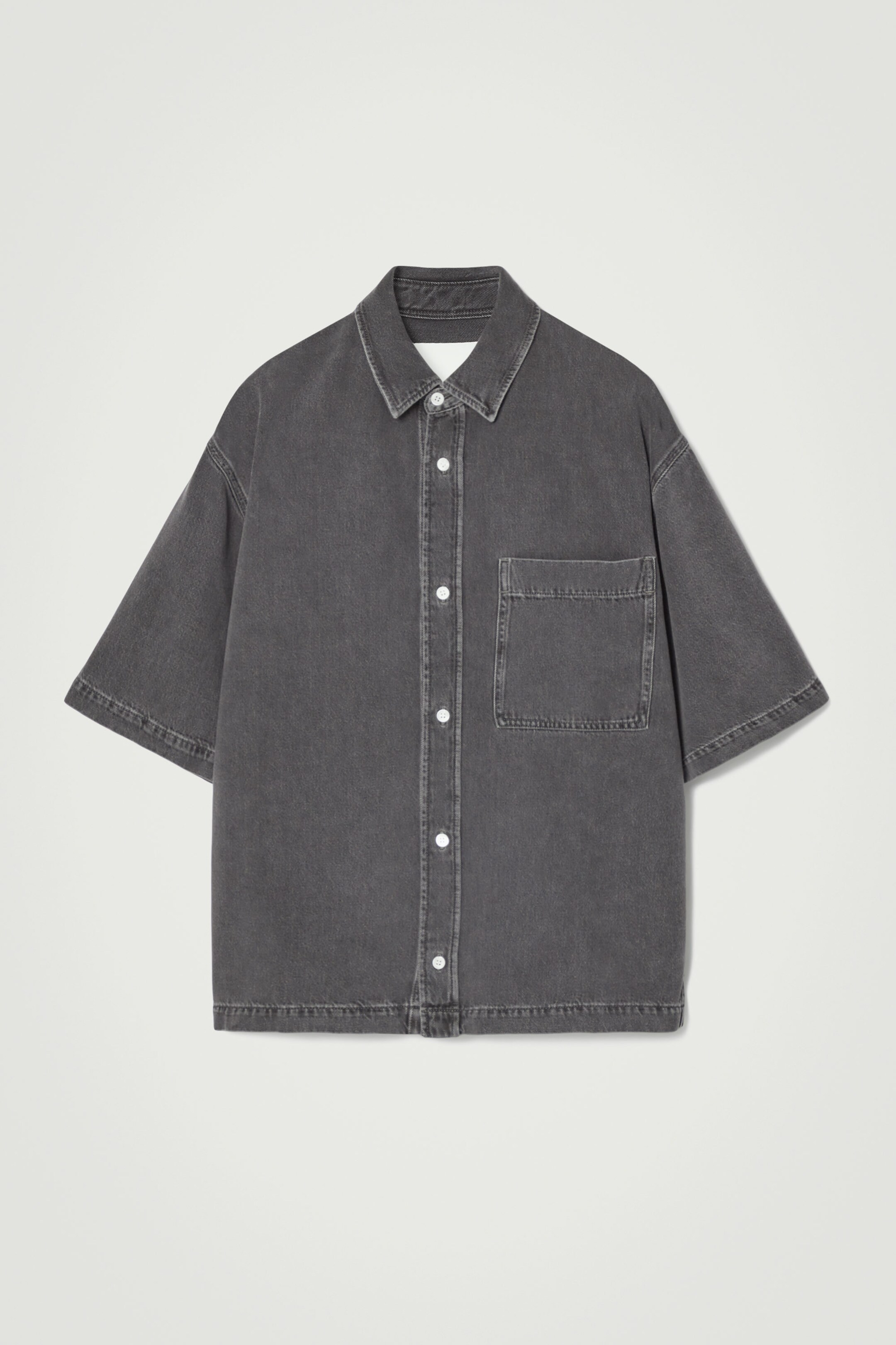 CHEMISE OVERSIZE MANCHES COURTES EN DENIM