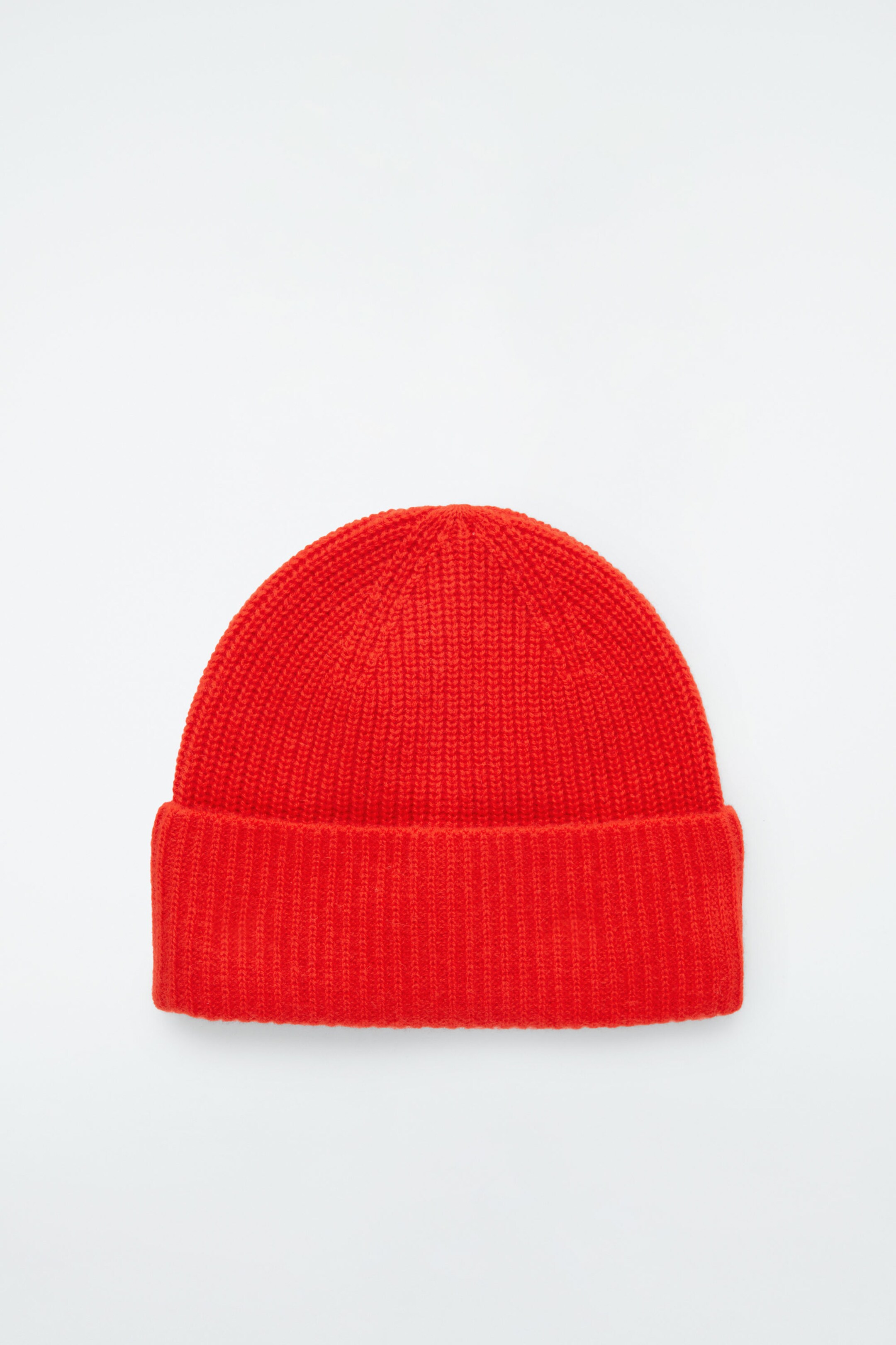 RIBBED WOOL AND CASHMERE BEANIE