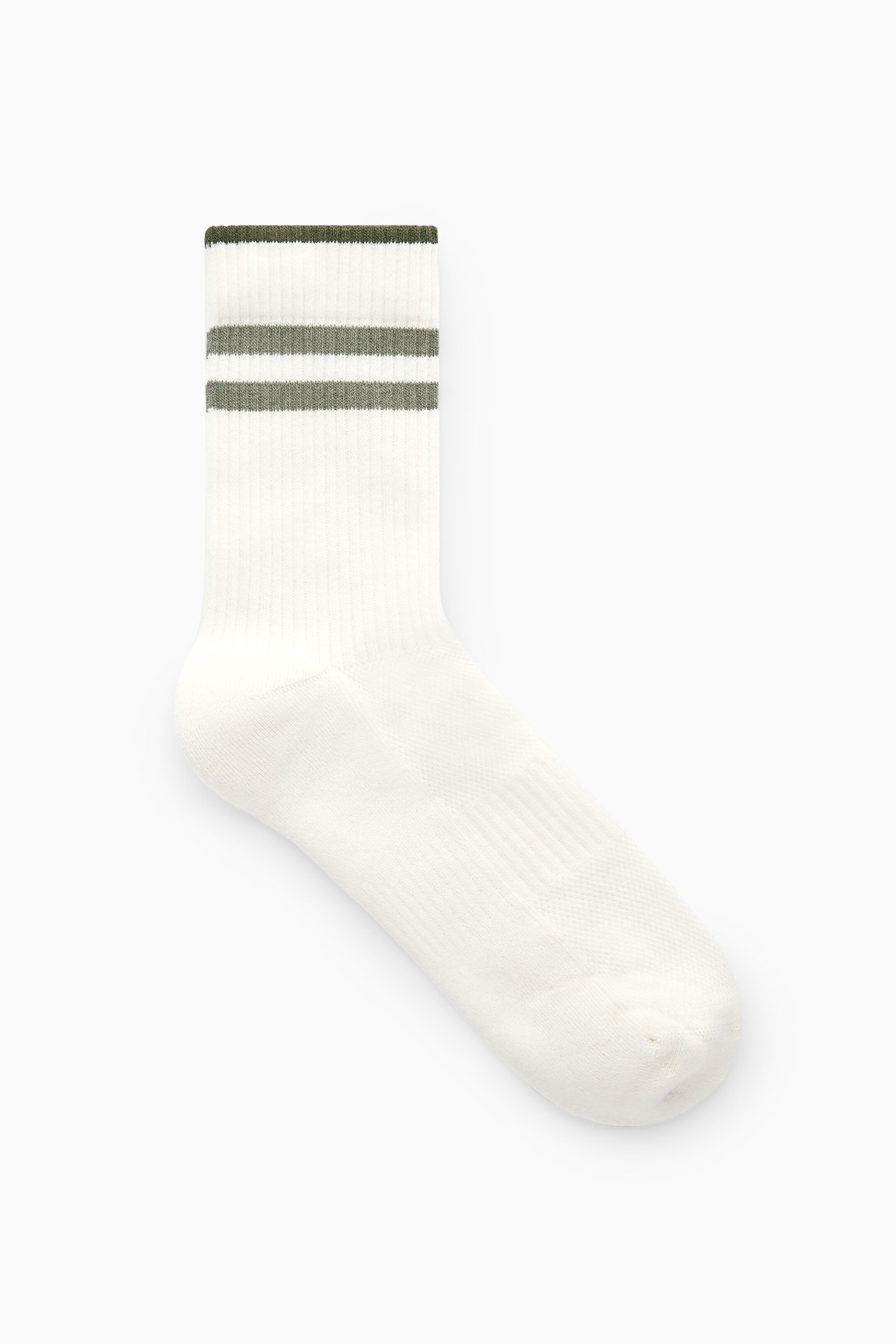 STRIPED SPORTS SOCKS