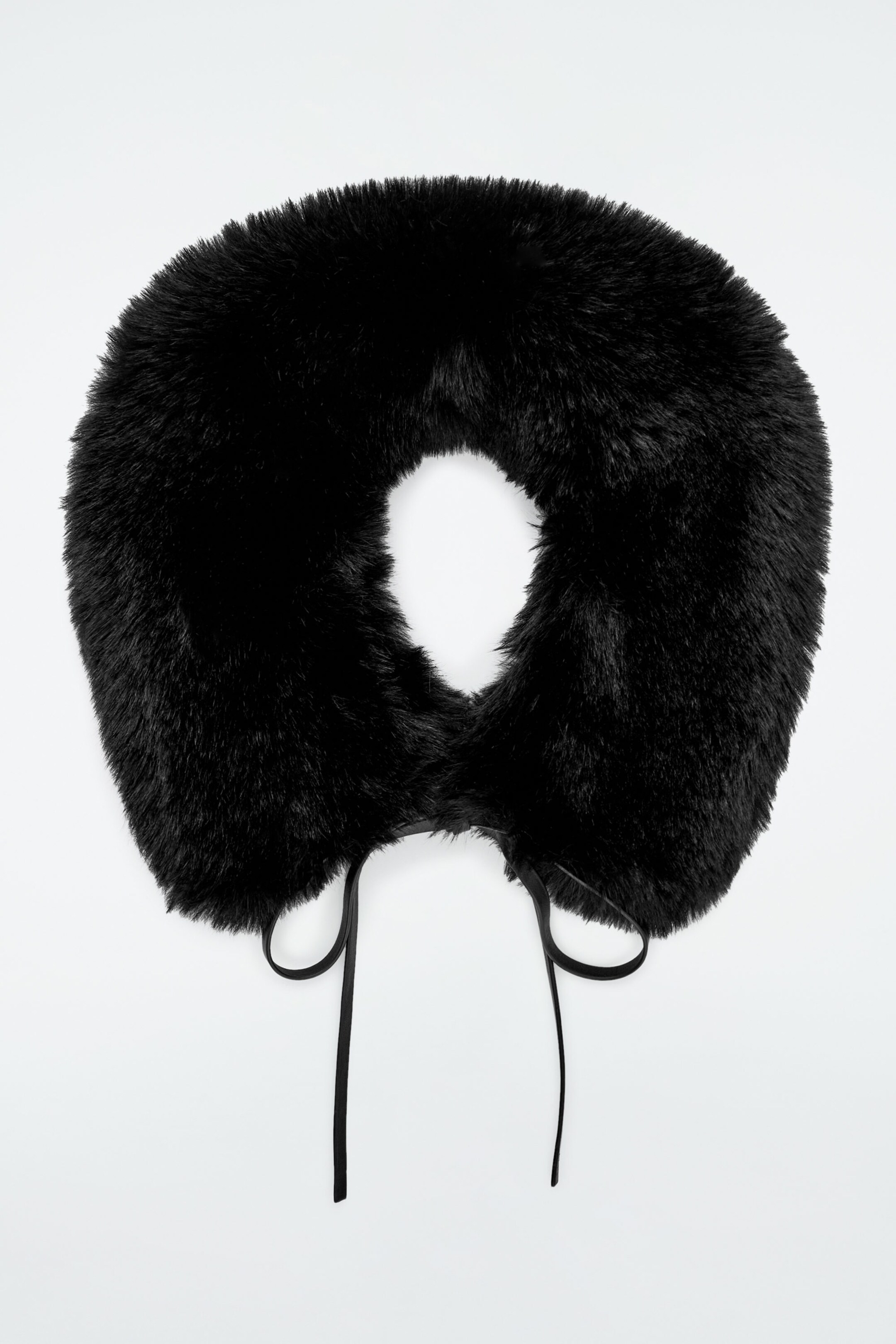 FAUX FUR COLLAR