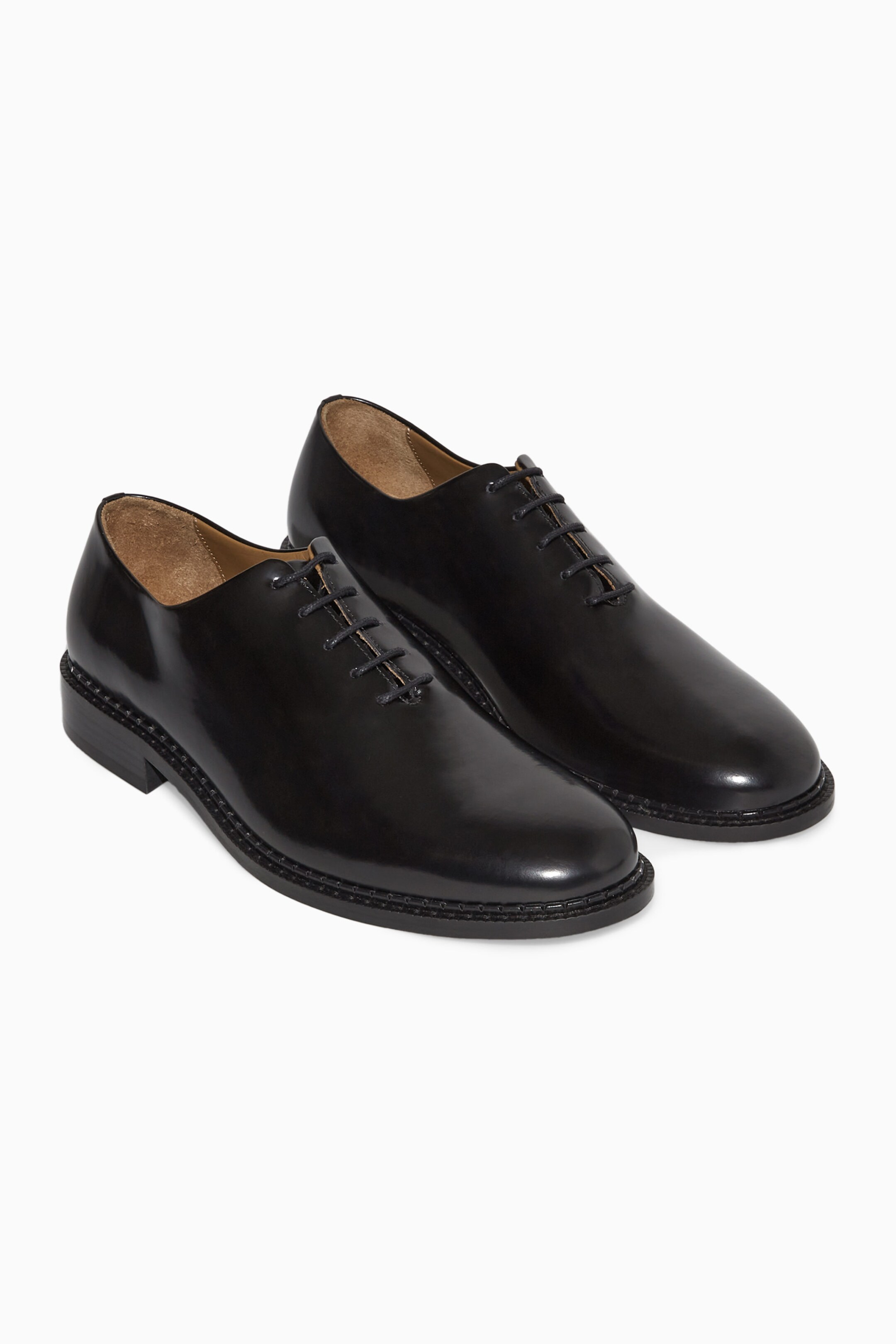 CLASSIC OXFORD SHOES