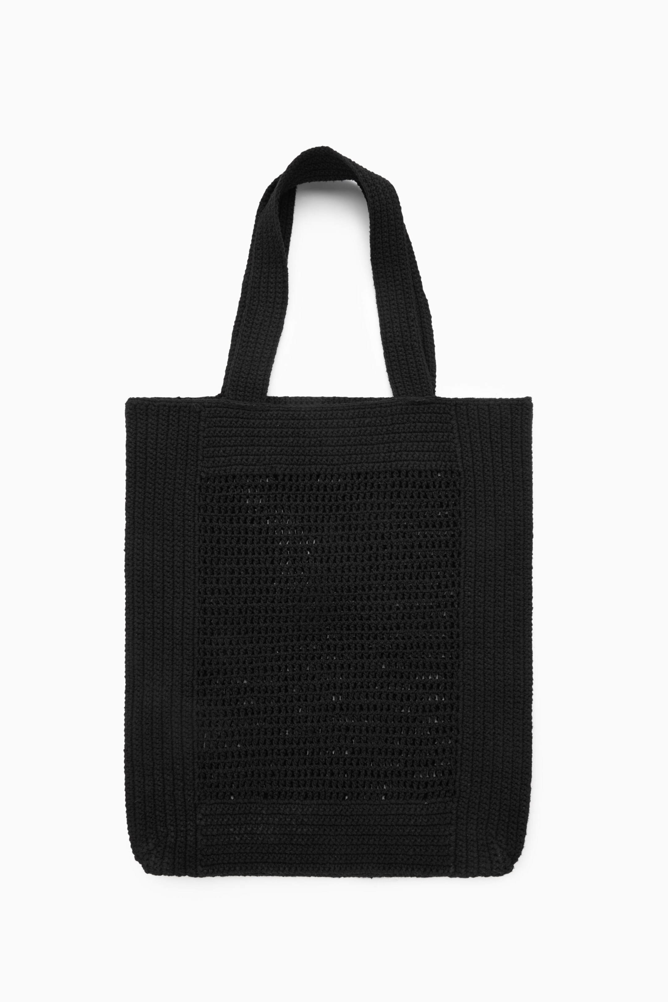 OVERSIZED CROCHET TOTE