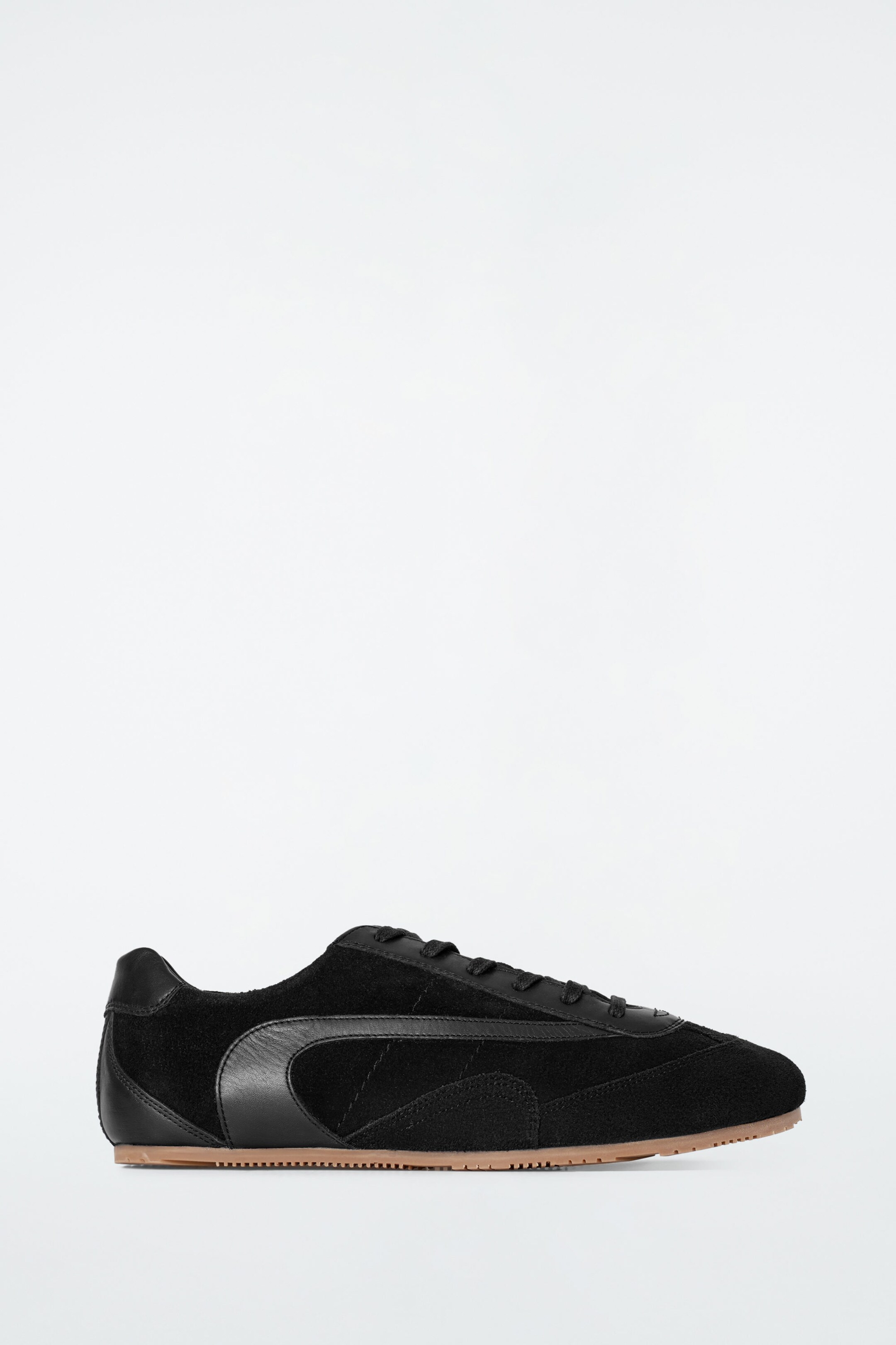 MINIMAL SUEDE TRAINERS