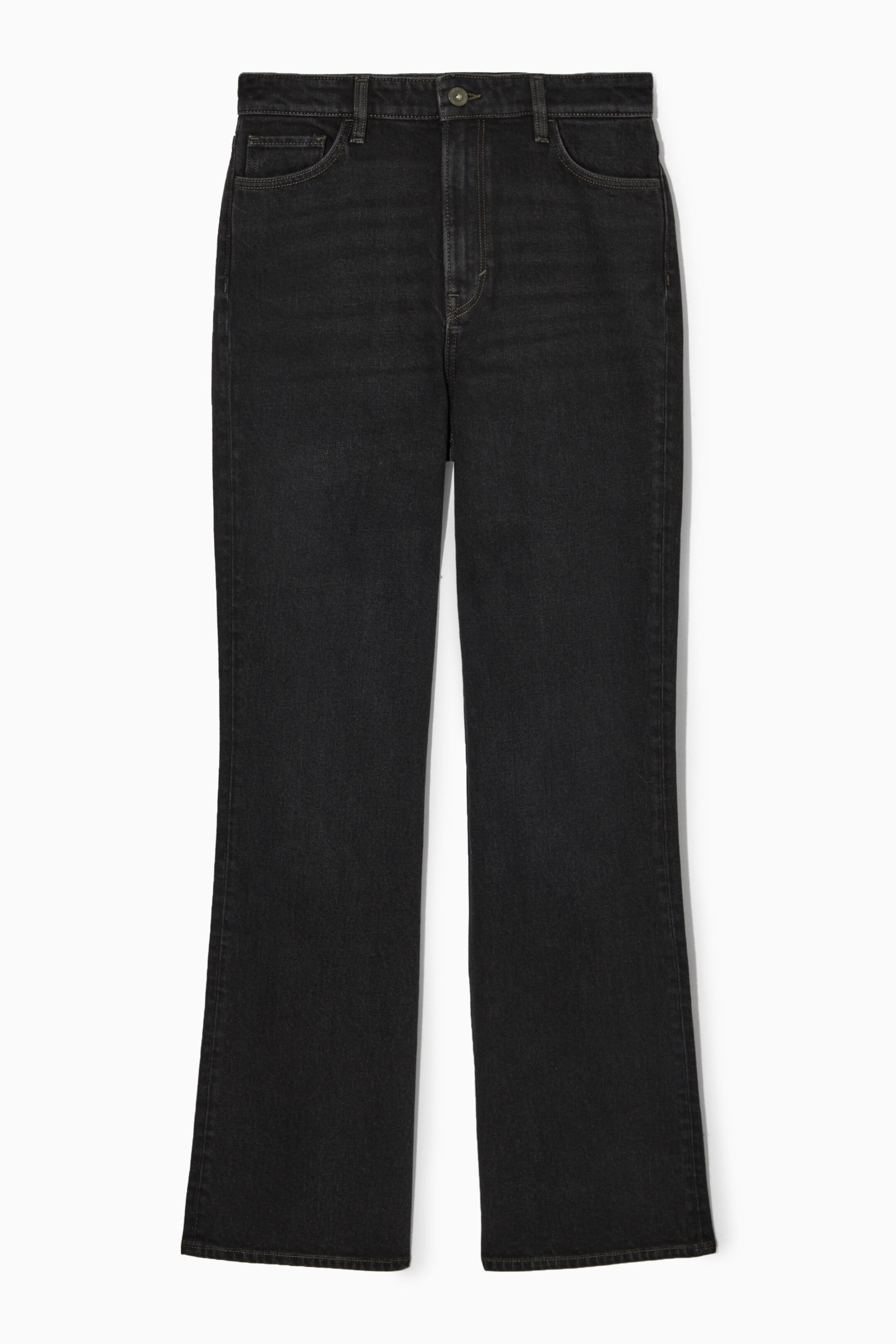 SCHMAL GESCHNITTENE BOOTCUT-JEANS