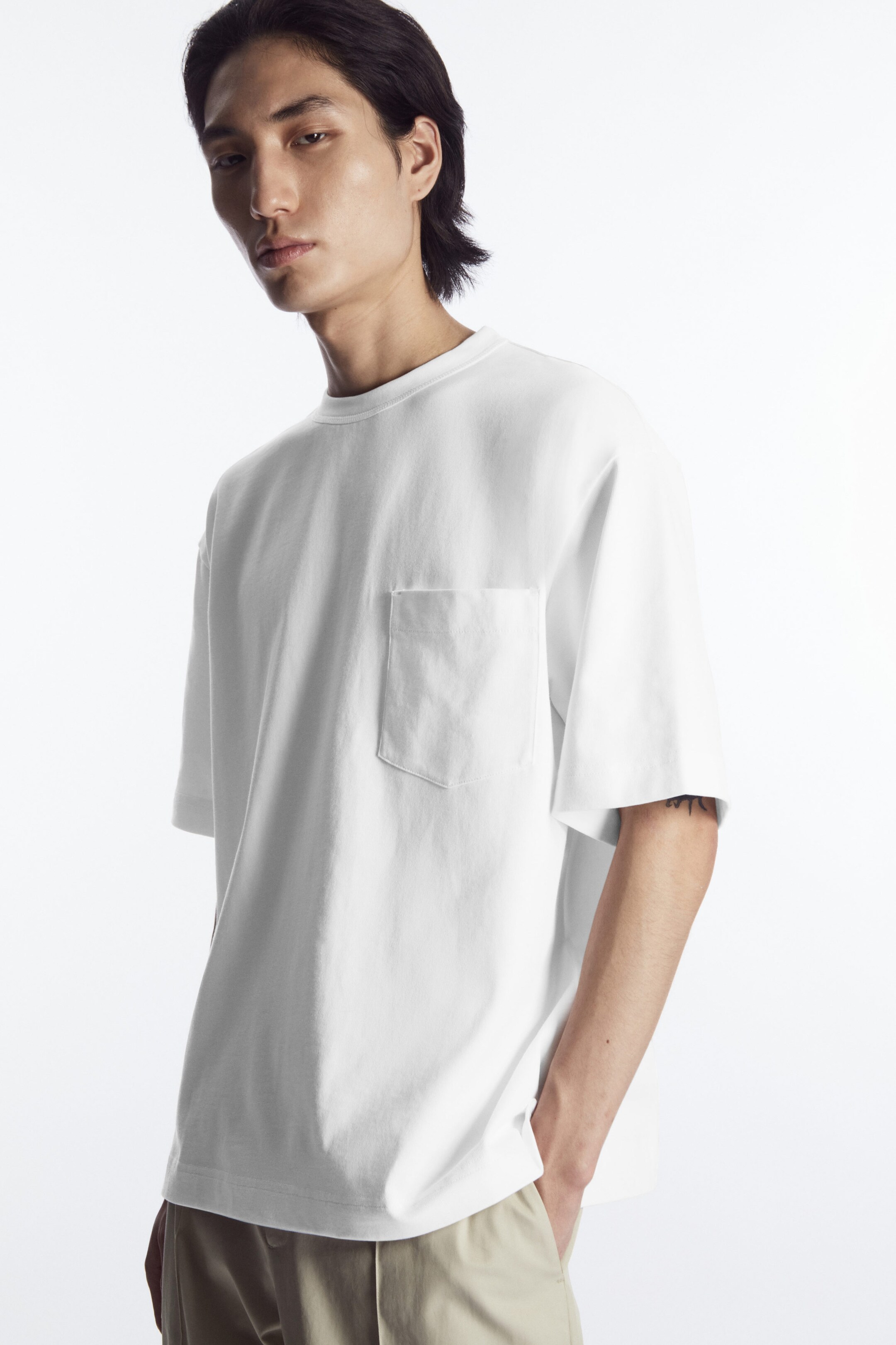 OVERSIZED HEAVYWEIGHT T-SHIRT